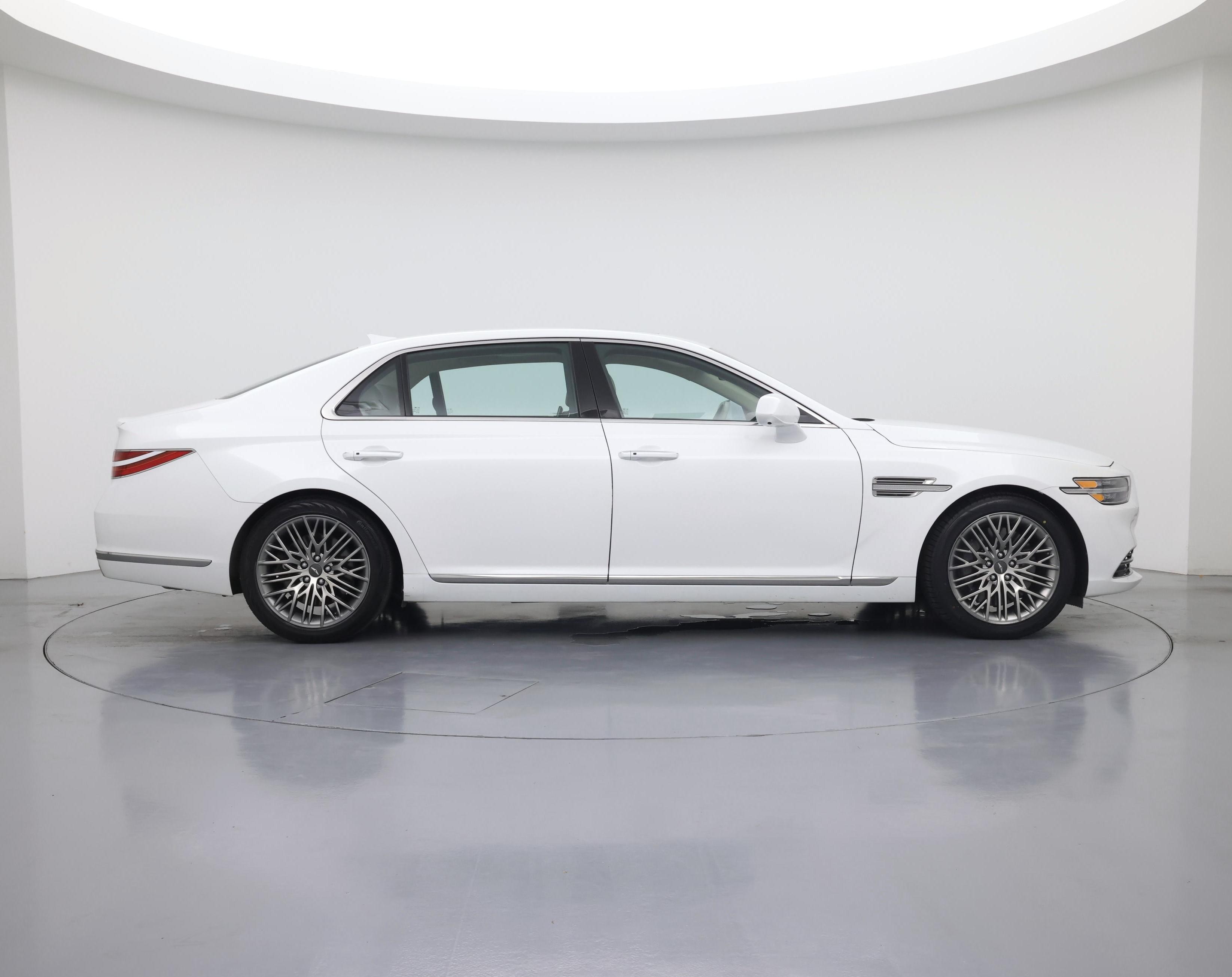 Thumbnail: 2021 Genesis G90 - 7