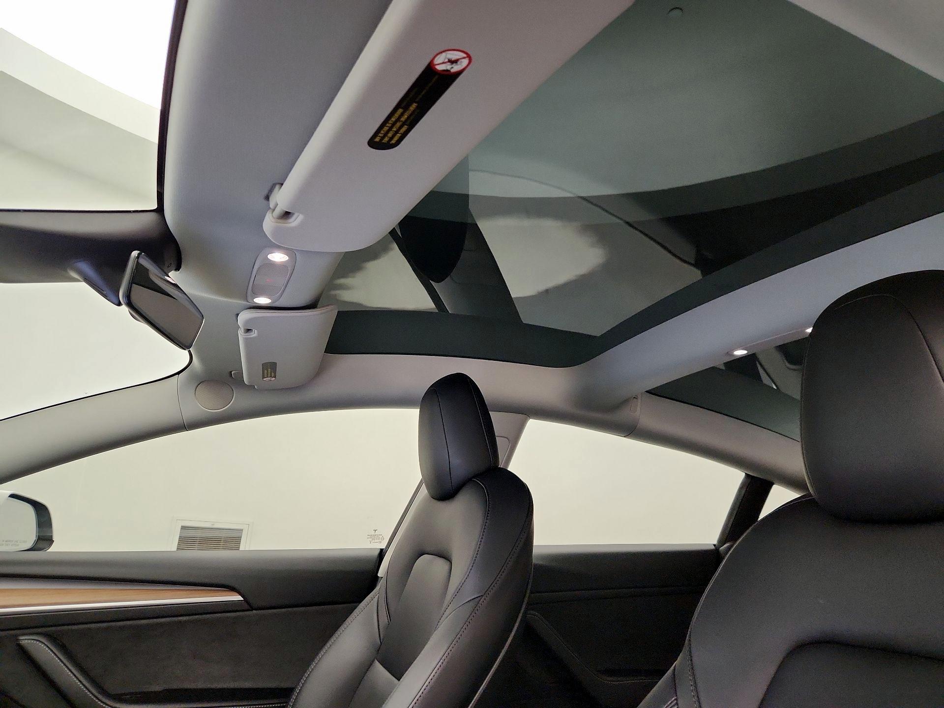 Thumbnail: 2021 Tesla Model 3 - 20
