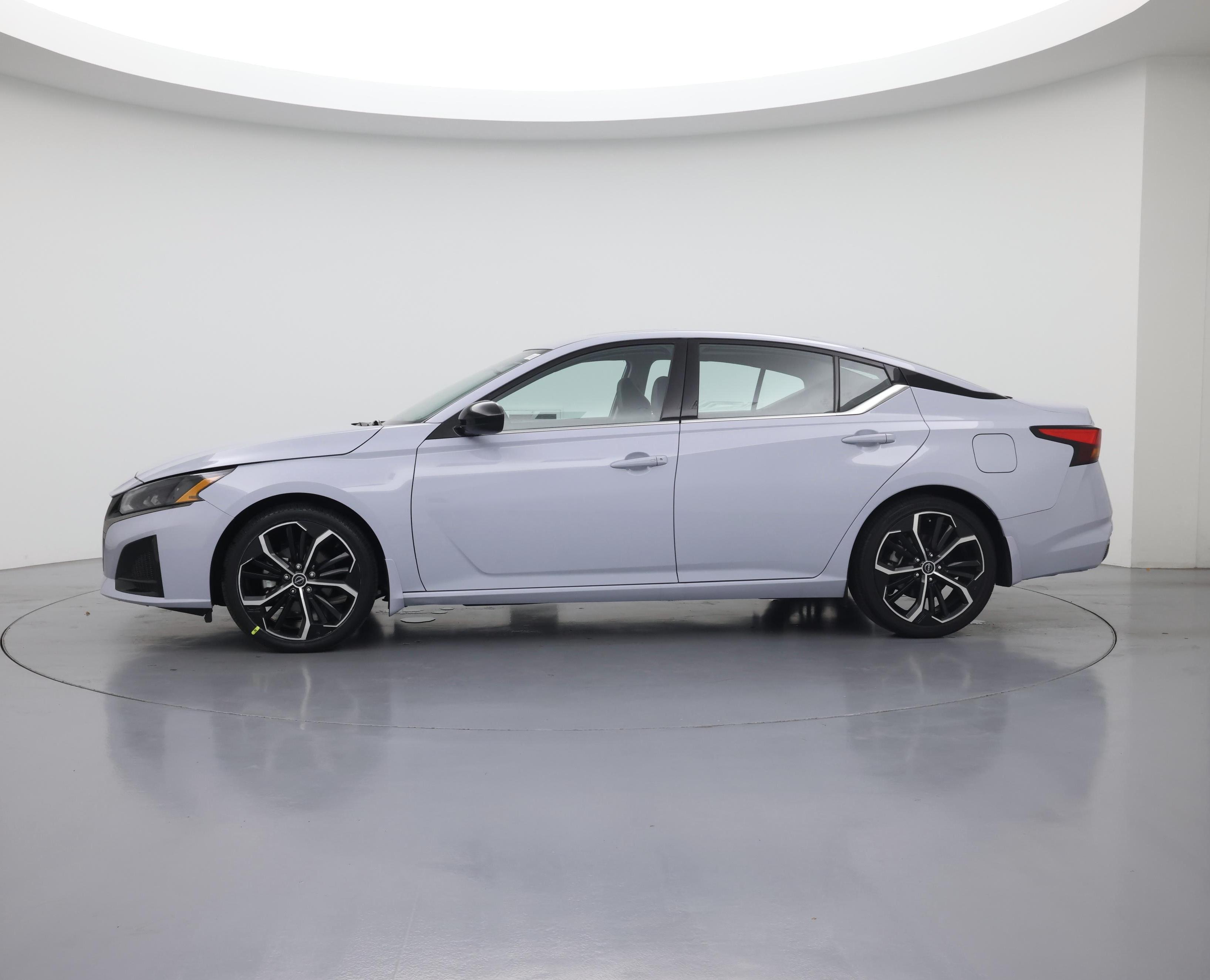 Thumbnail: 2024 Nissan Altima - 3