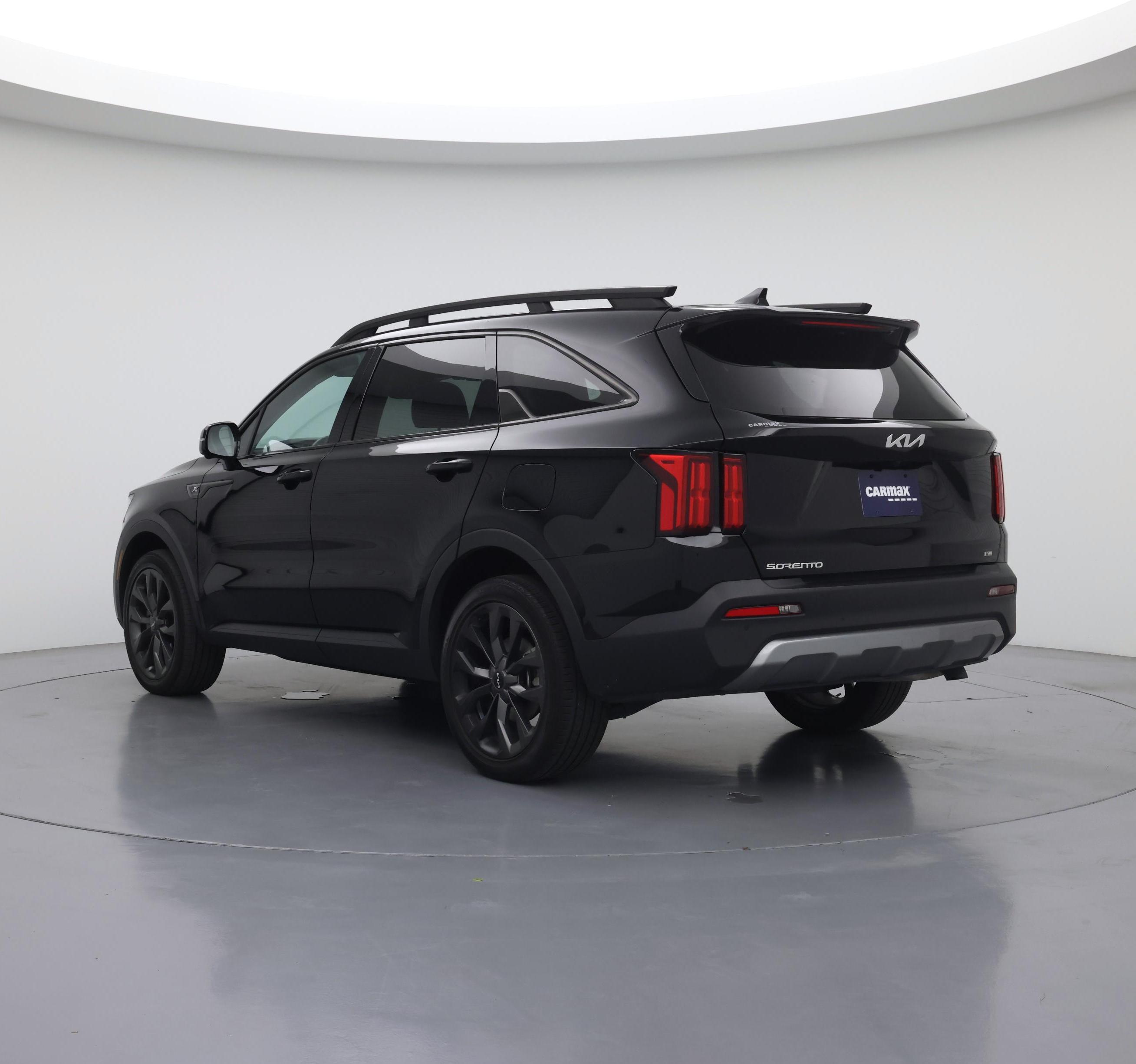 Thumbnail: 2023 Kia Sorento - 2