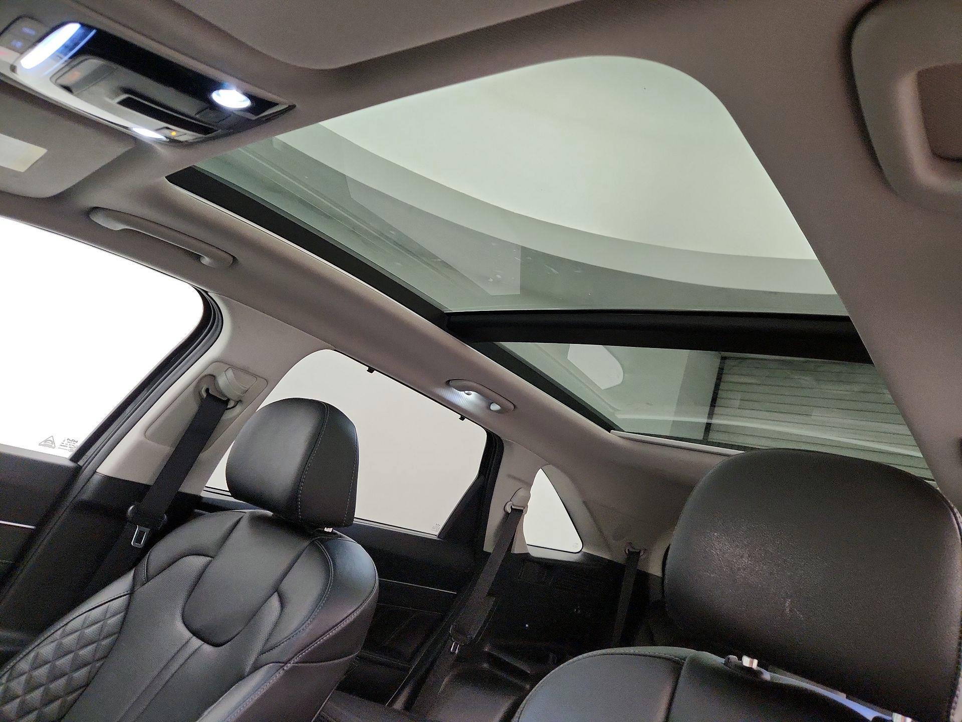 Thumbnail: 2023 Kia Sorento - 20