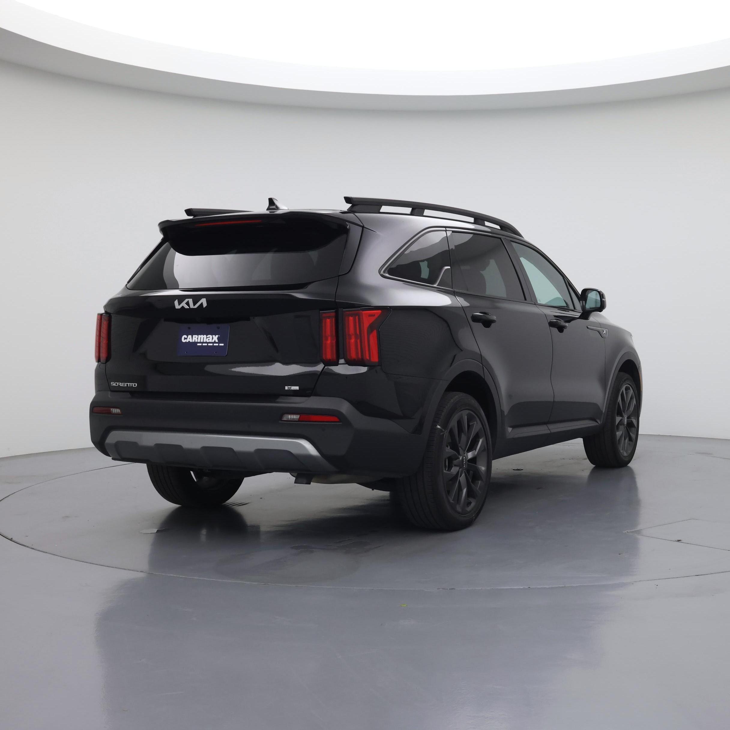 Thumbnail: 2023 Kia Sorento - 8