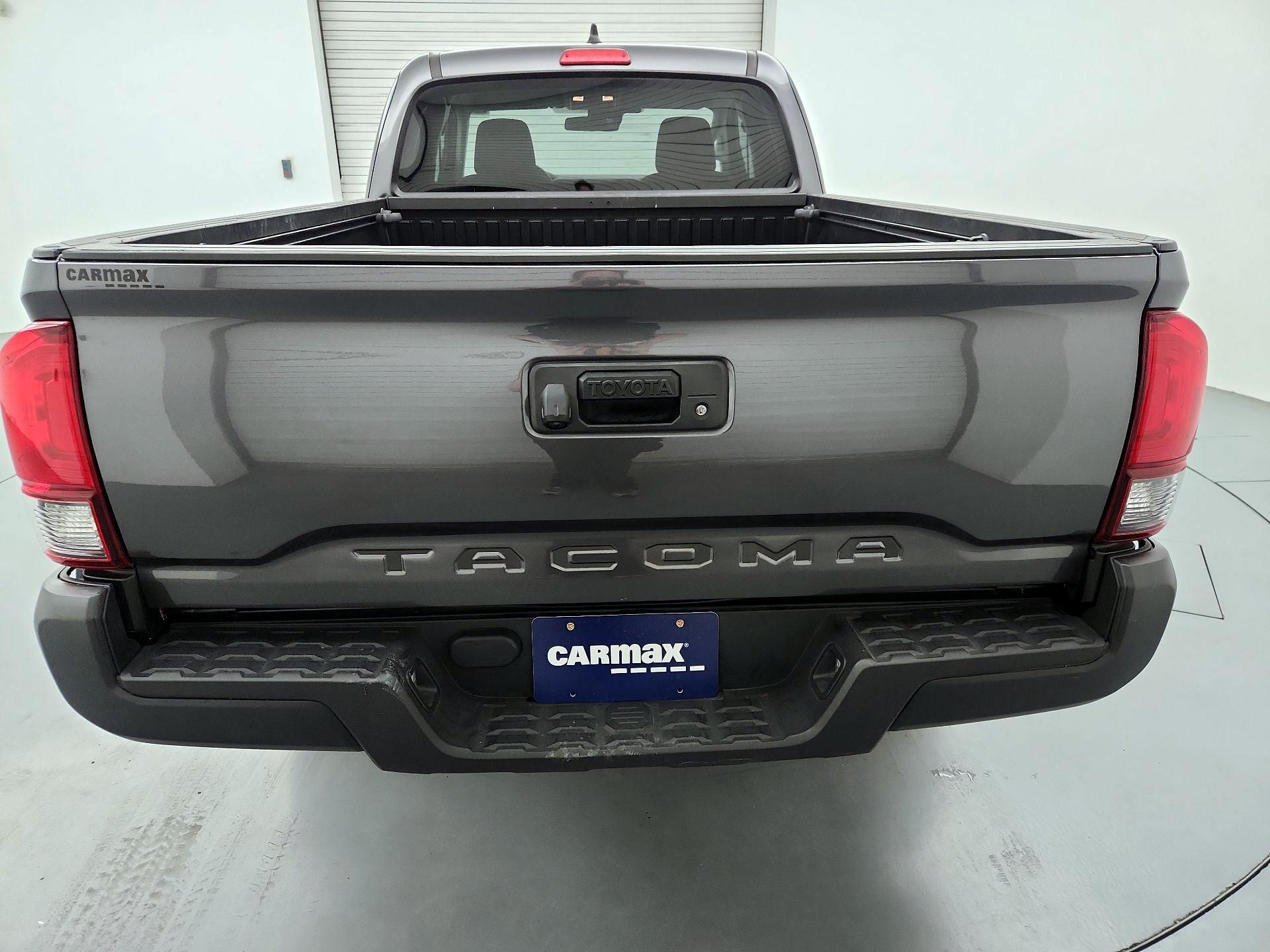 Thumbnail: 2022 Toyota Tacoma - 19