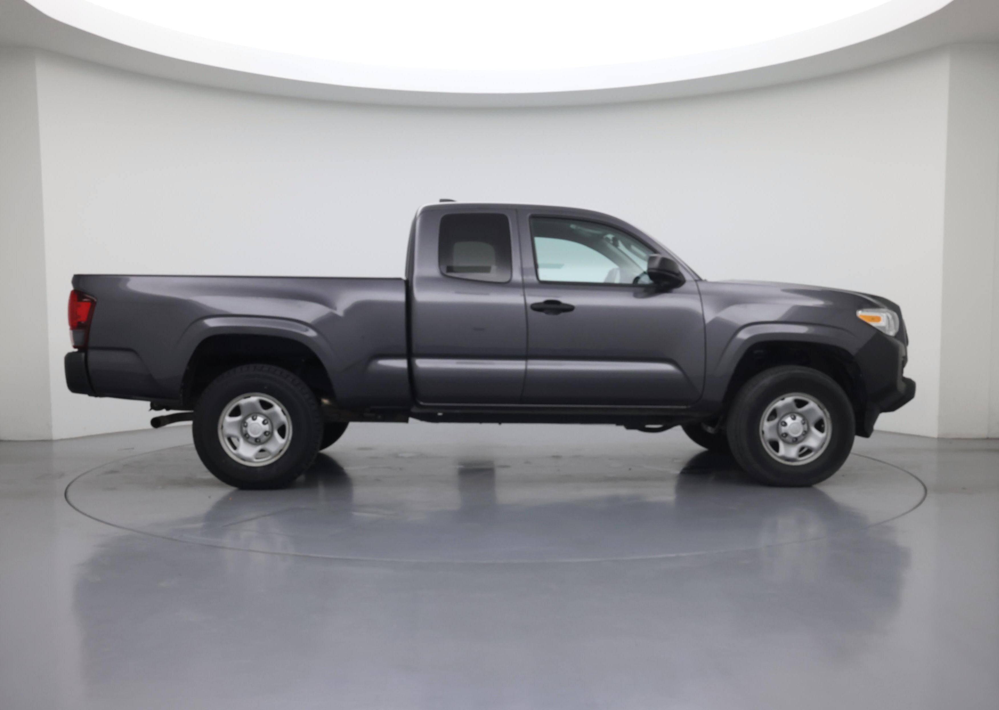 Thumbnail: 2022 Toyota Tacoma - 7