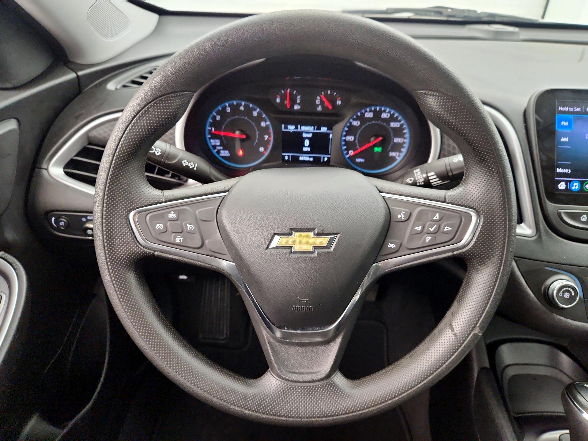 Thumbnail: 2020 Chevrolet Malibu - 10