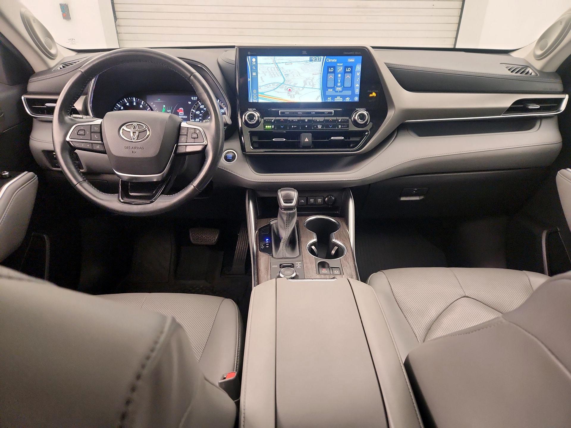 Thumbnail: 2021 Toyota Highlander - 9