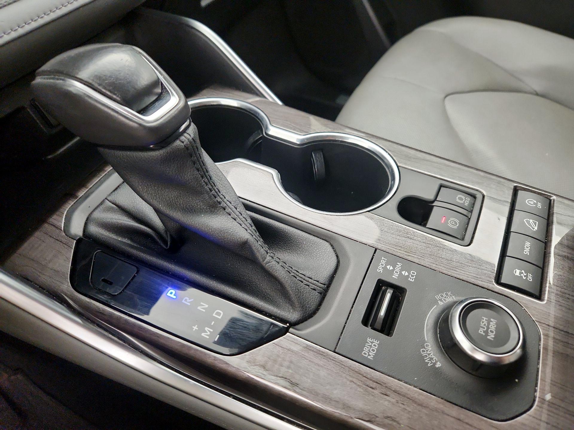 Thumbnail: 2021 Toyota Highlander - 18