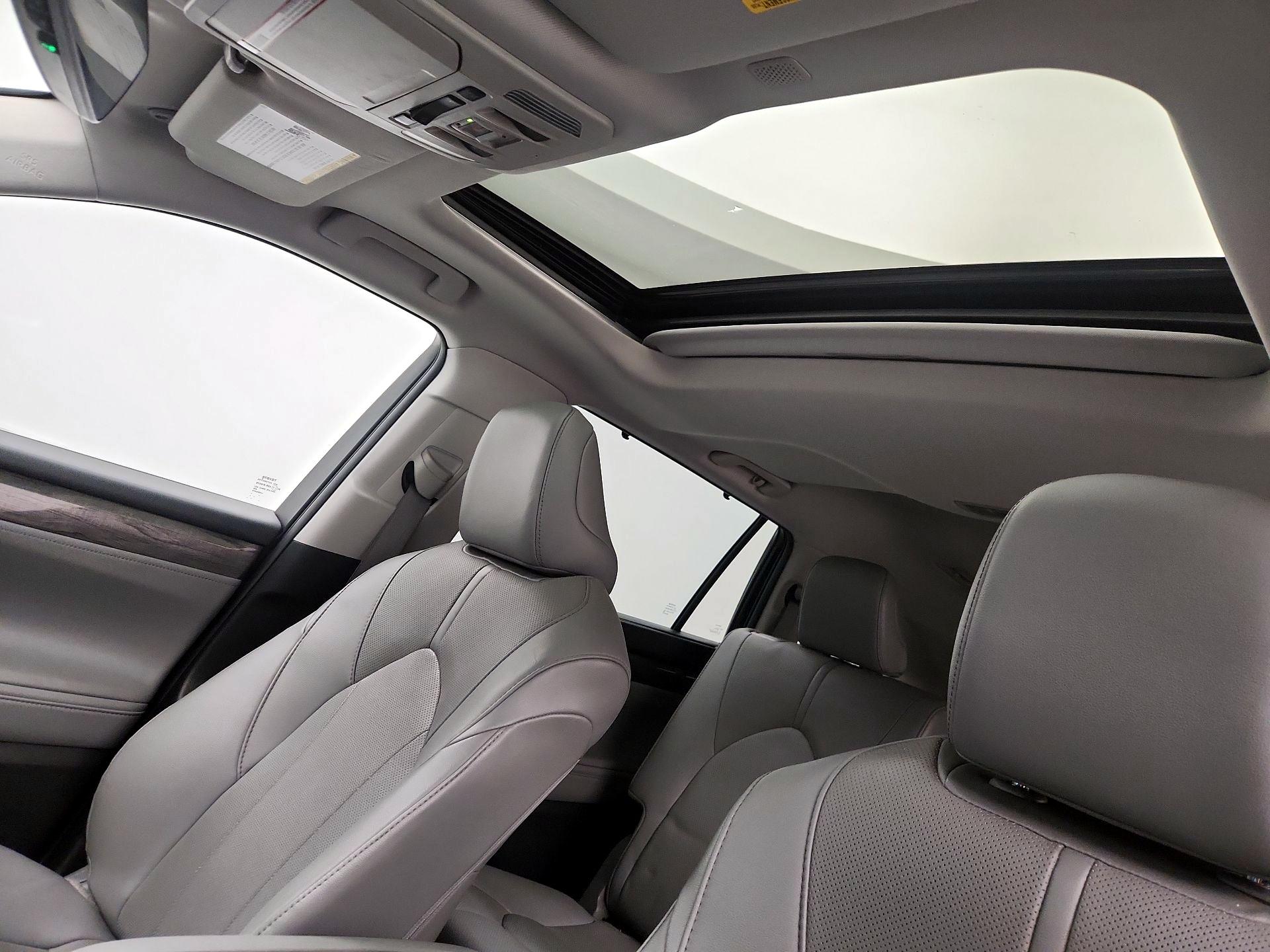 Thumbnail: 2021 Toyota Highlander - 20