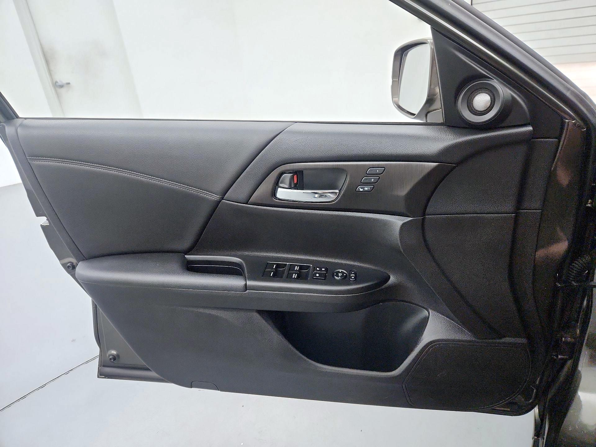 Thumbnail: 2014 Honda Accord - 12