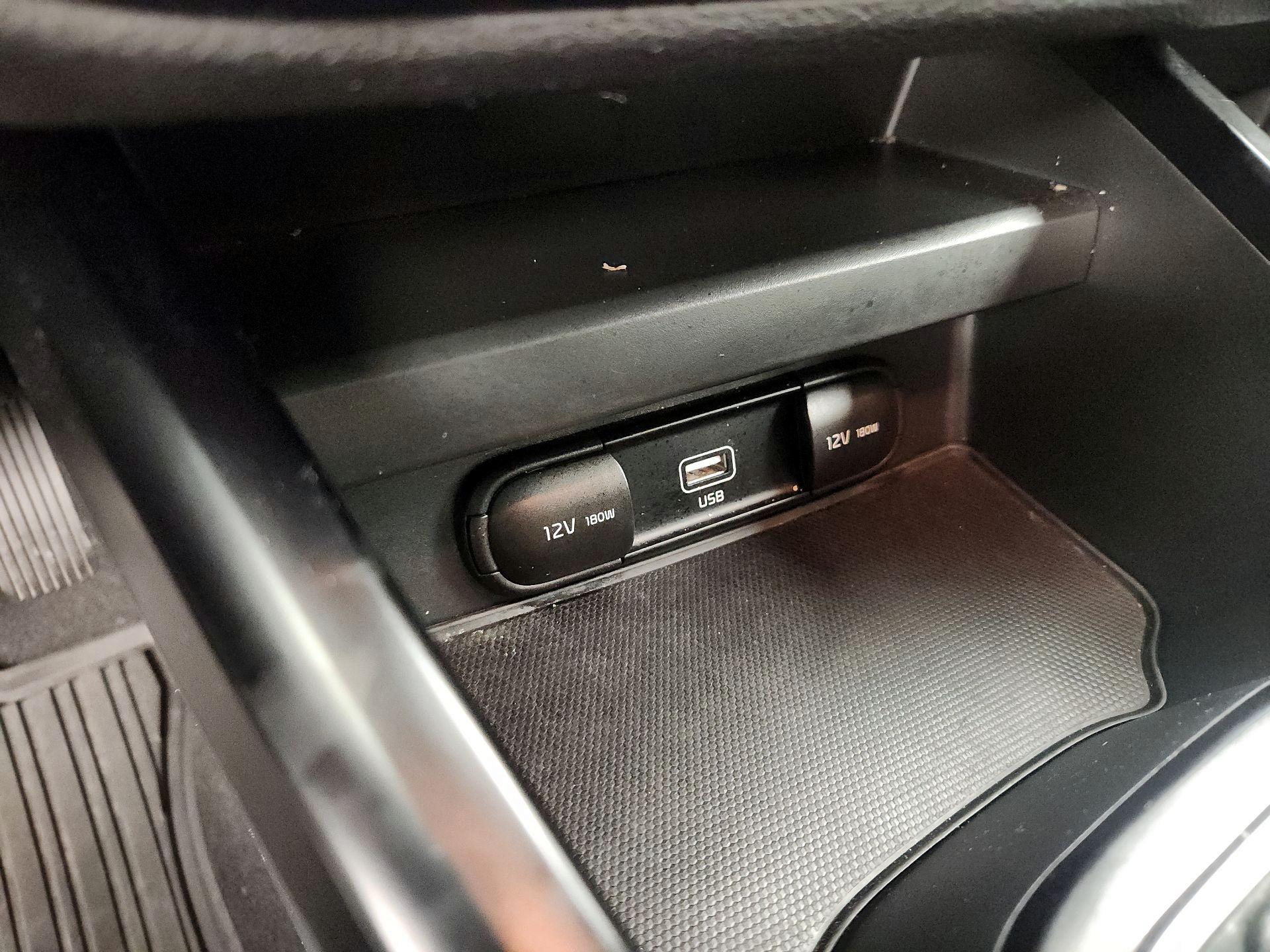 Thumbnail: 2020 Kia Soul - 18