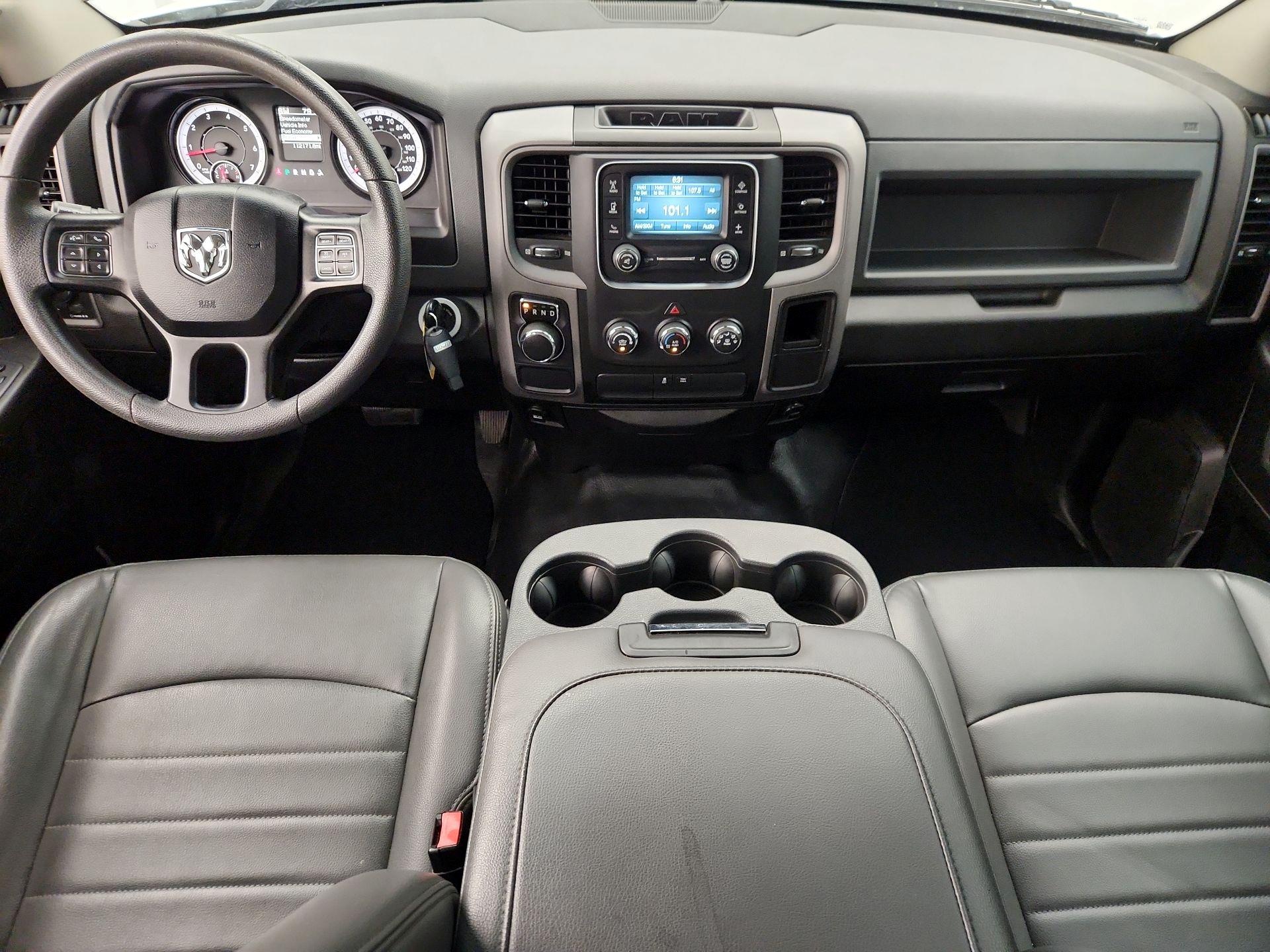 Thumbnail: 2019 RAM 1500 Classic - 9