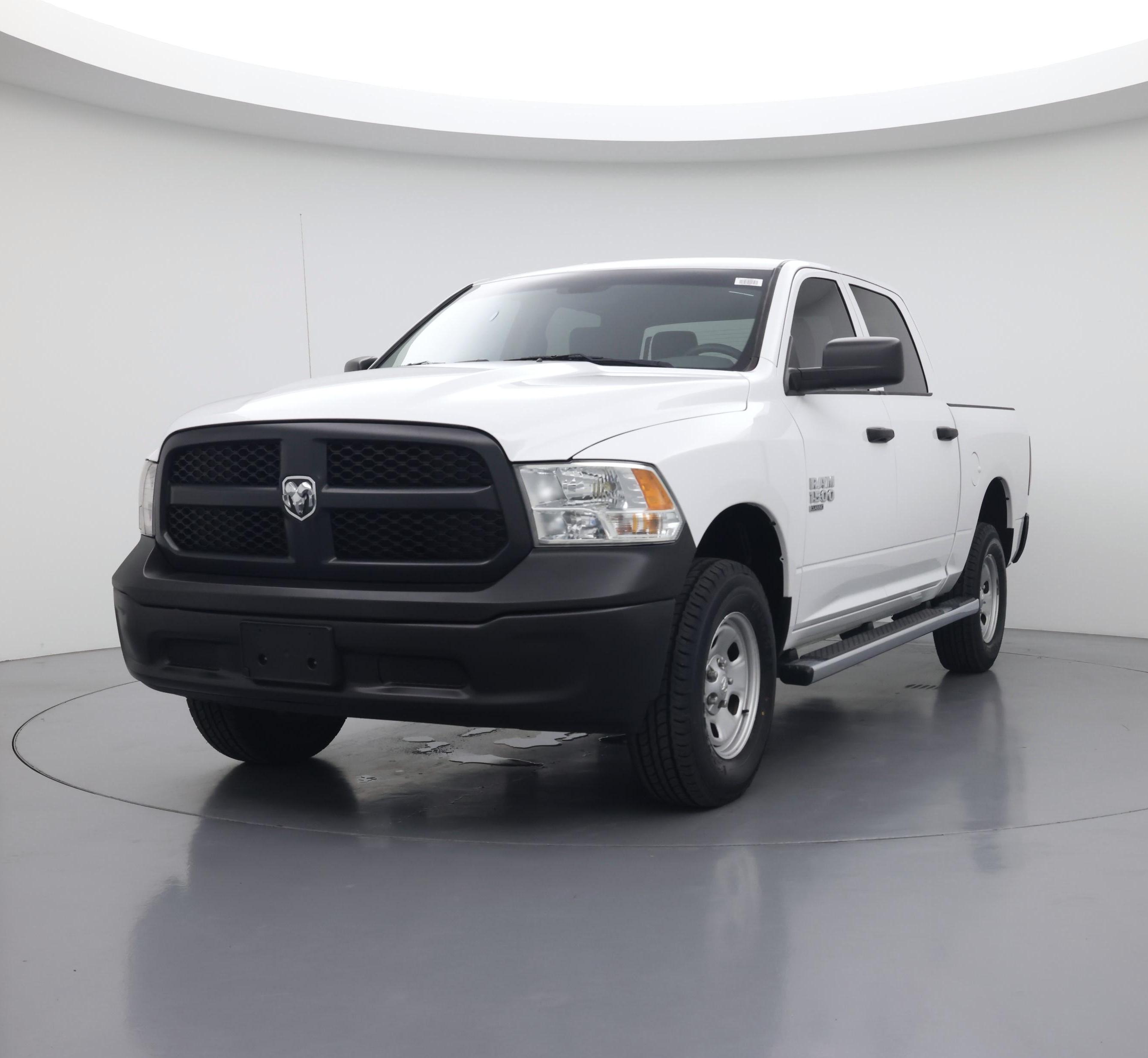 Thumbnail: 2019 RAM 1500 Classic - 4