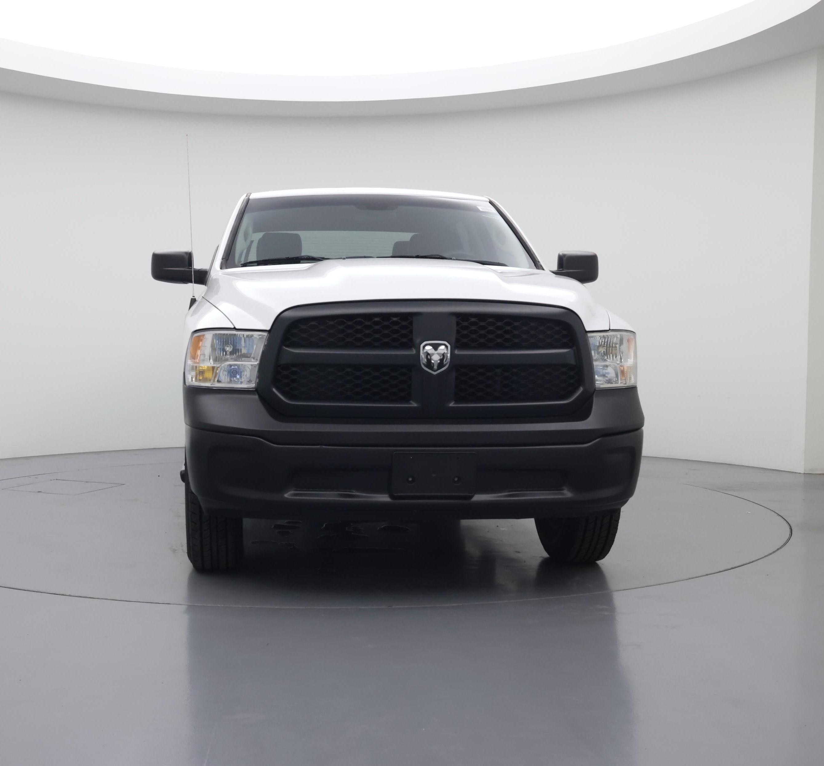 Thumbnail: 2019 RAM 1500 Classic - 5