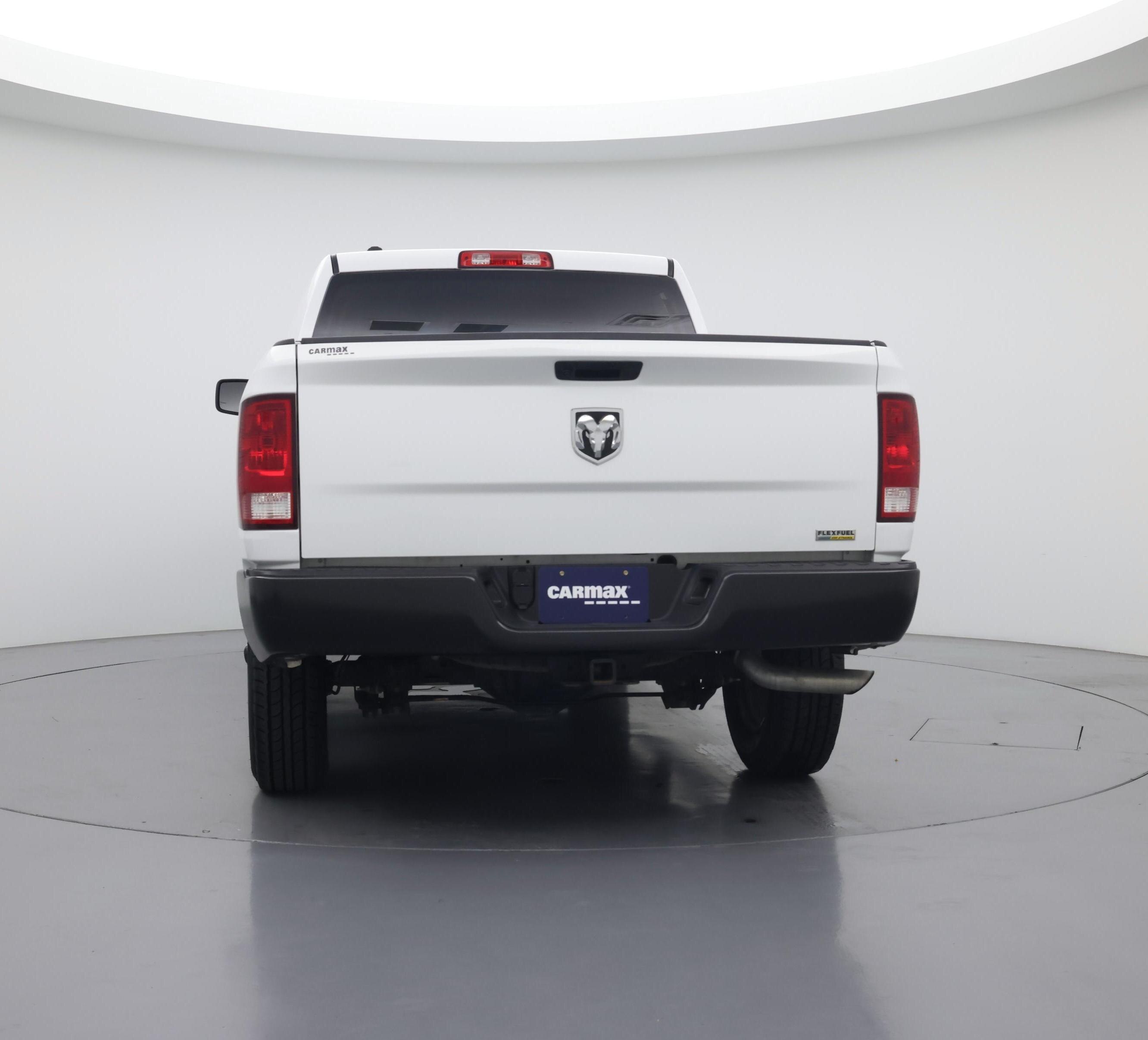 Thumbnail: 2019 RAM 1500 Classic - 6