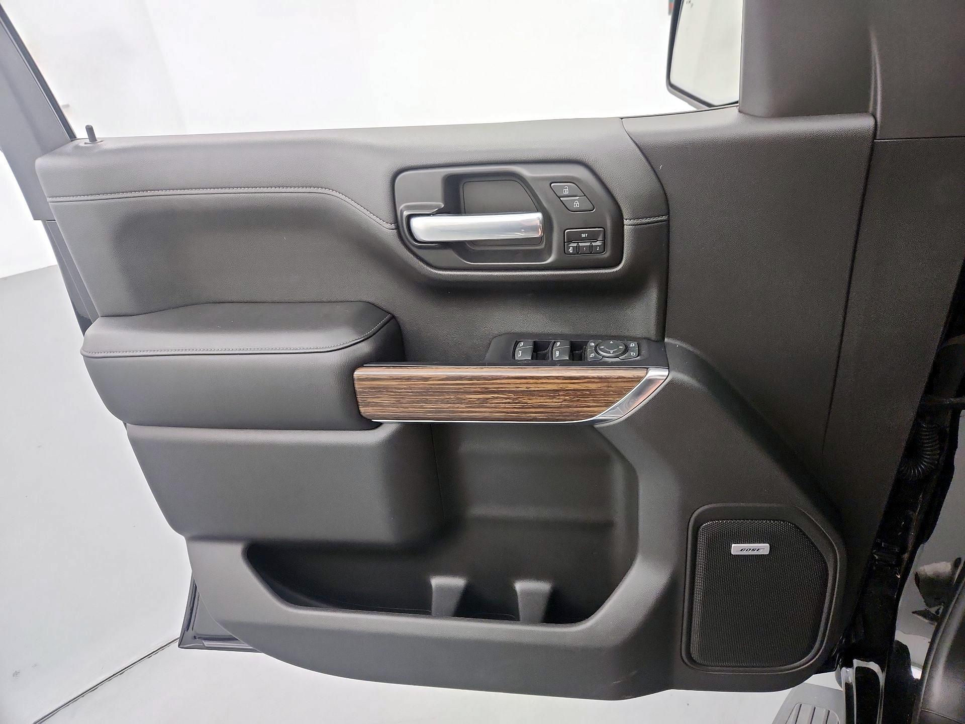 Thumbnail: 2020 Chevrolet Silverado 1500 - 12