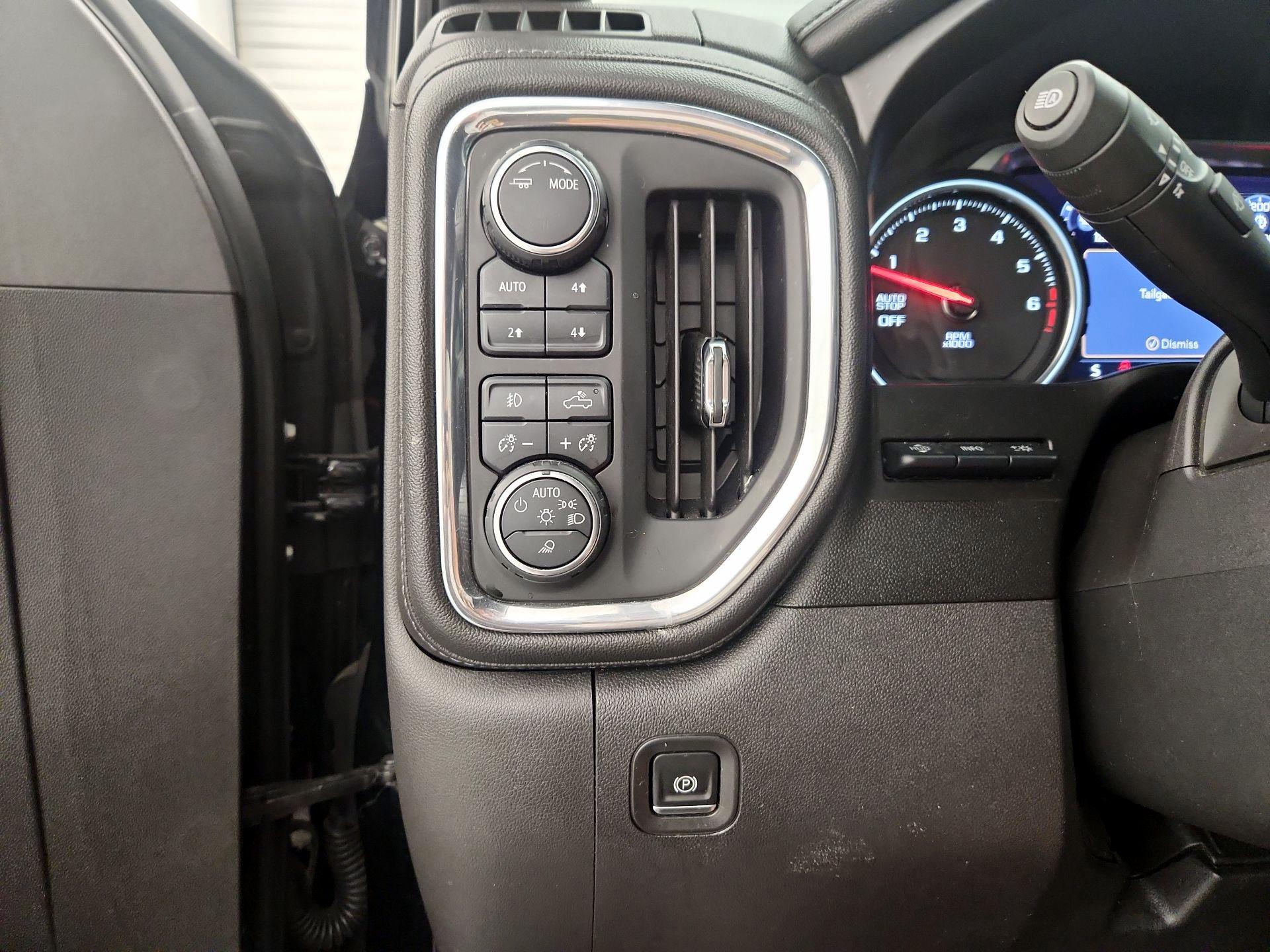 Thumbnail: 2020 Chevrolet Silverado 1500 - 13