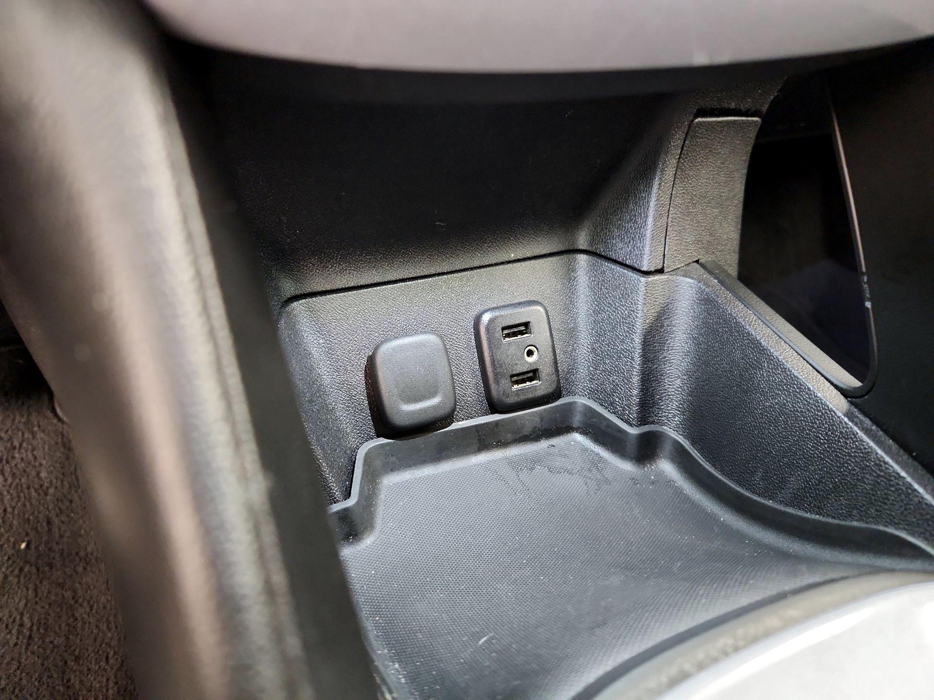 Thumbnail: 2017 Chevrolet Volt - 18