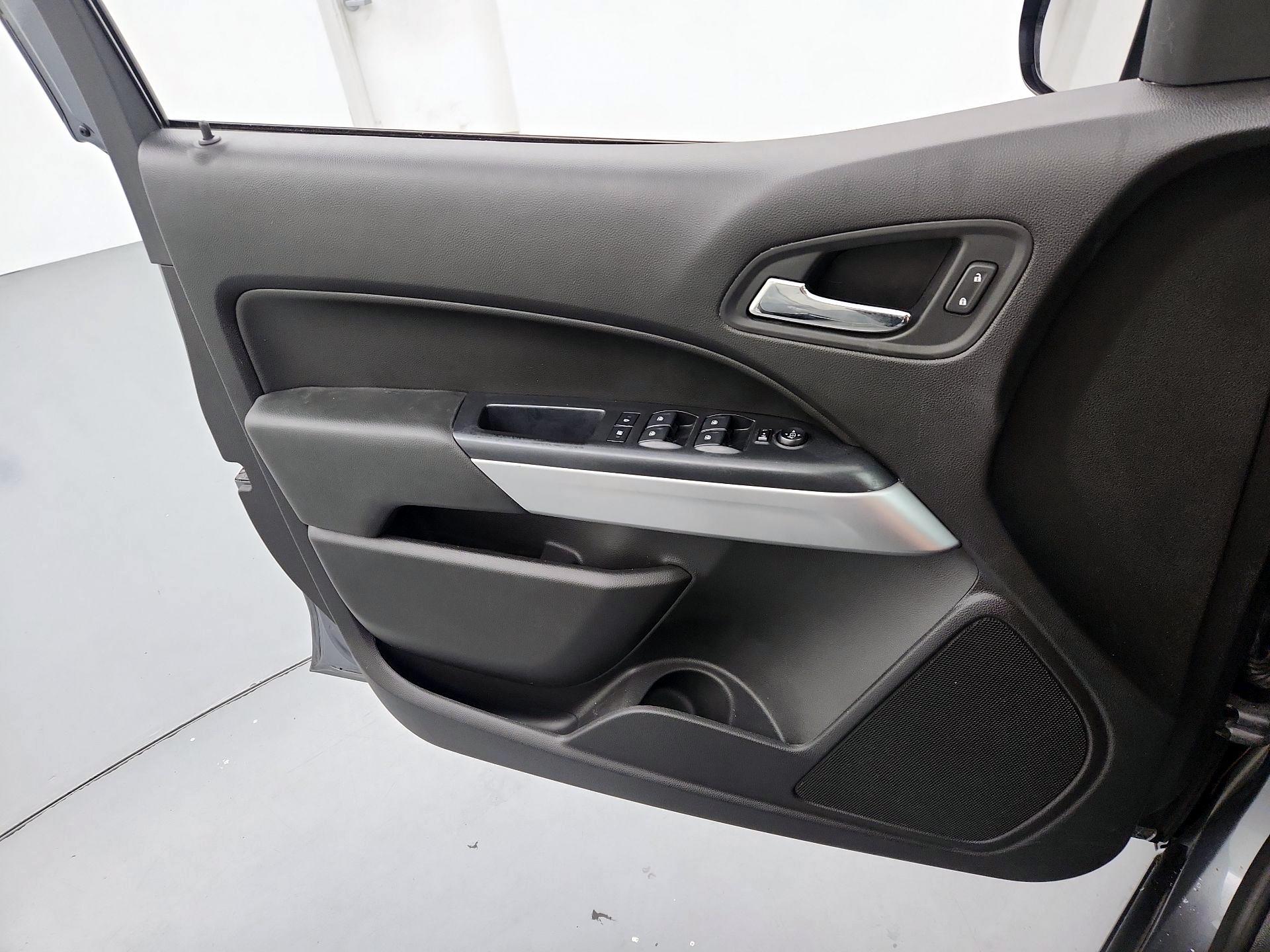 Thumbnail: 2018 Chevrolet Colorado - 12
