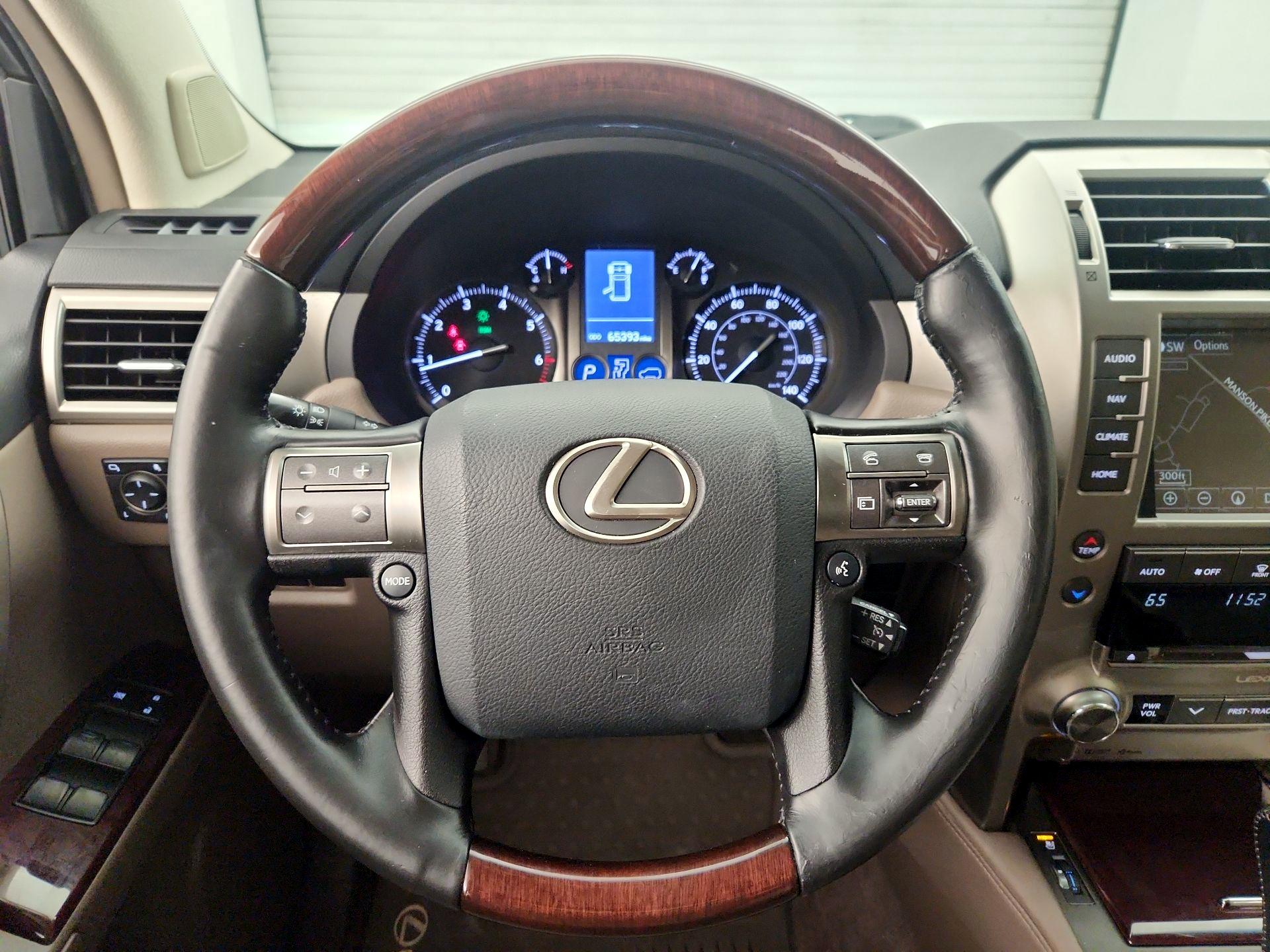 Thumbnail: 2019 Lexus GX - 10