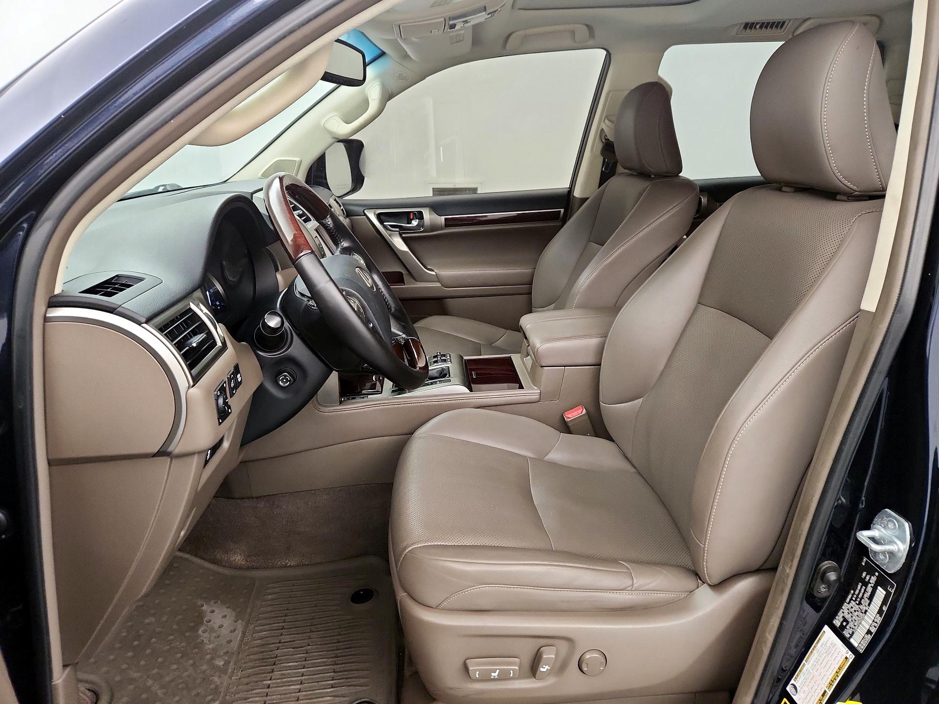 Thumbnail: 2019 Lexus GX - 11