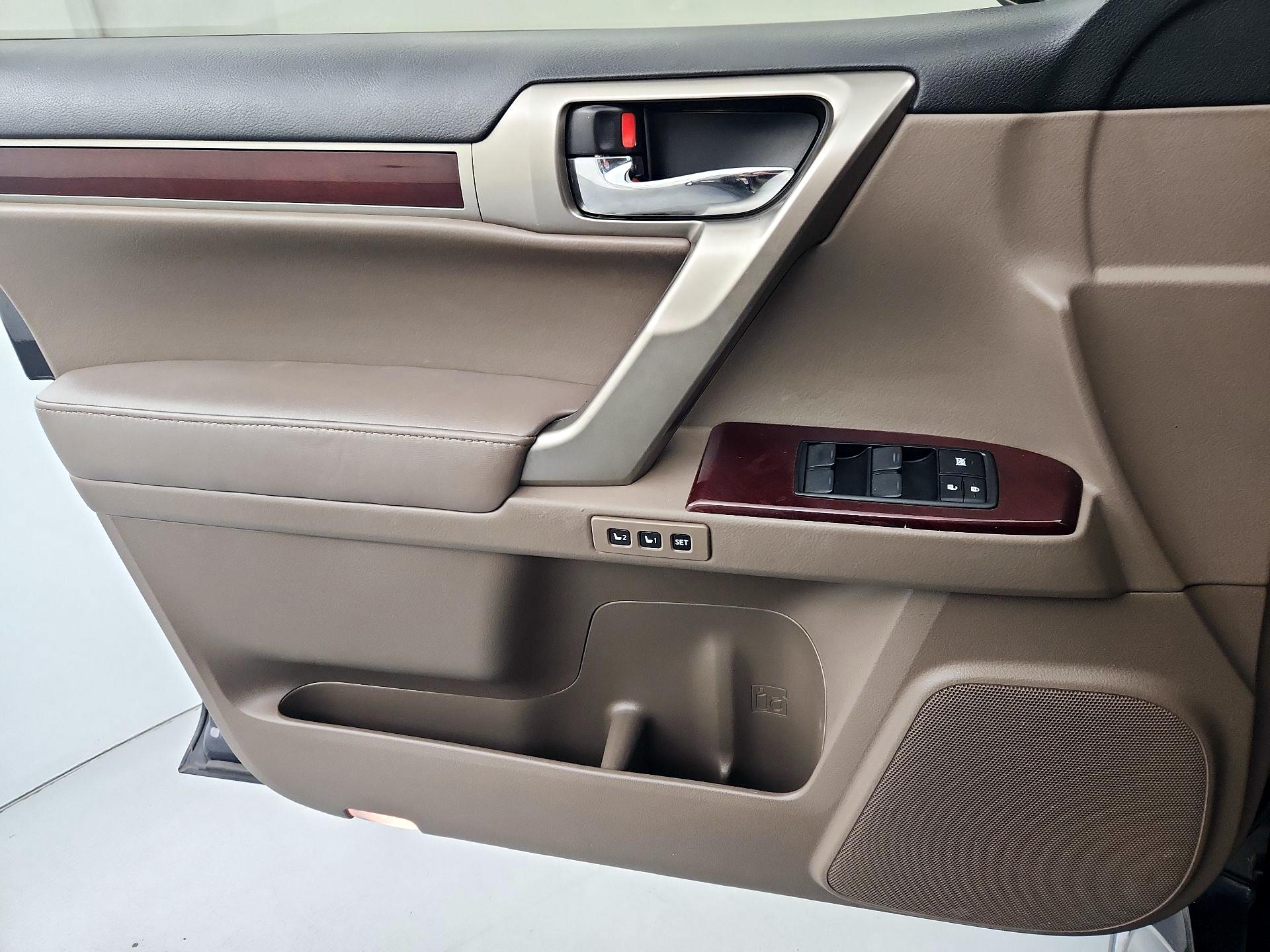 Thumbnail: 2019 Lexus GX - 12
