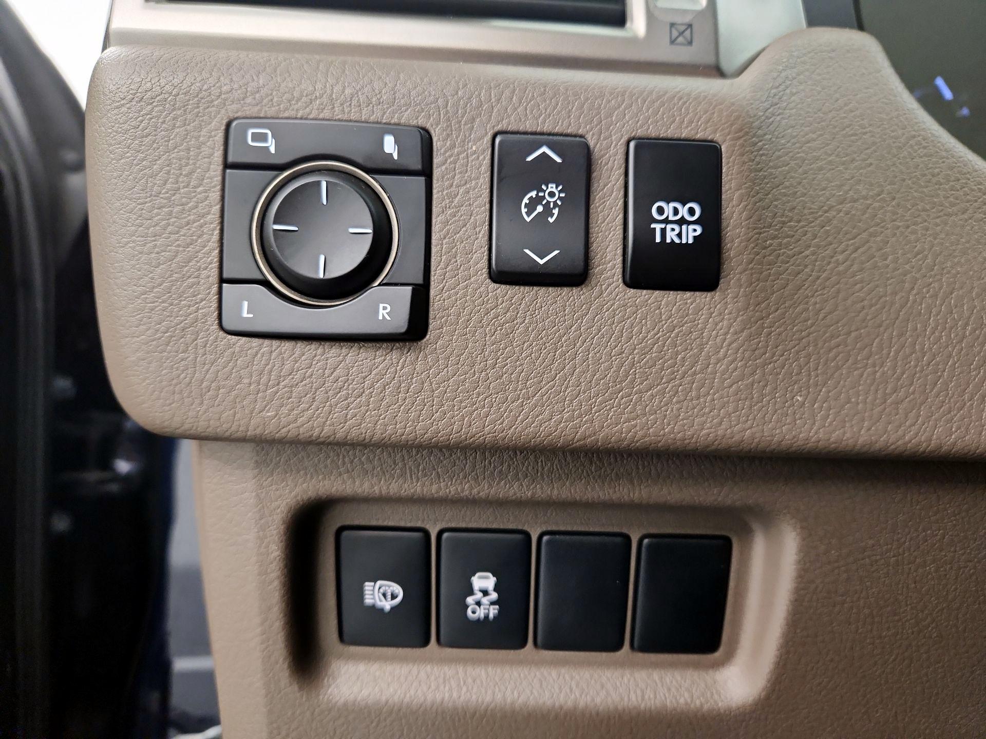 Thumbnail: 2019 Lexus GX - 13