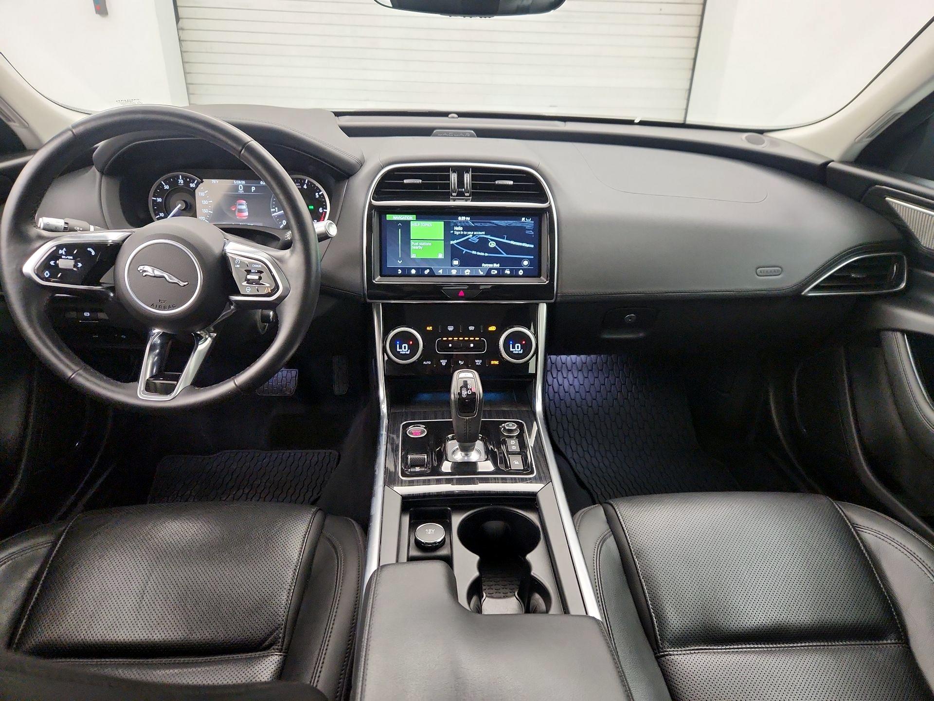 Thumbnail: 2020 Jaguar XE - 9