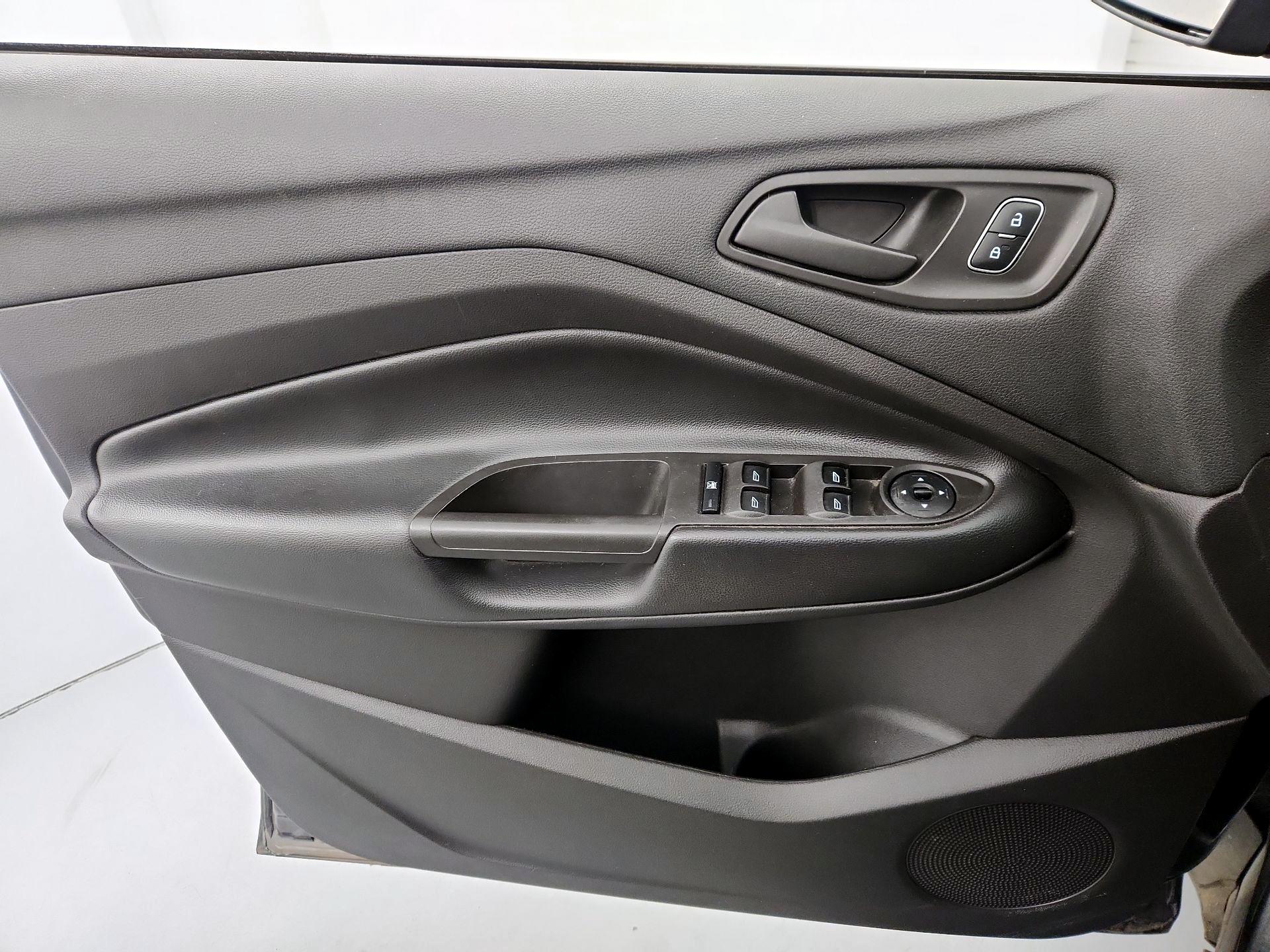 Thumbnail: 2019 Ford Escape - 12
