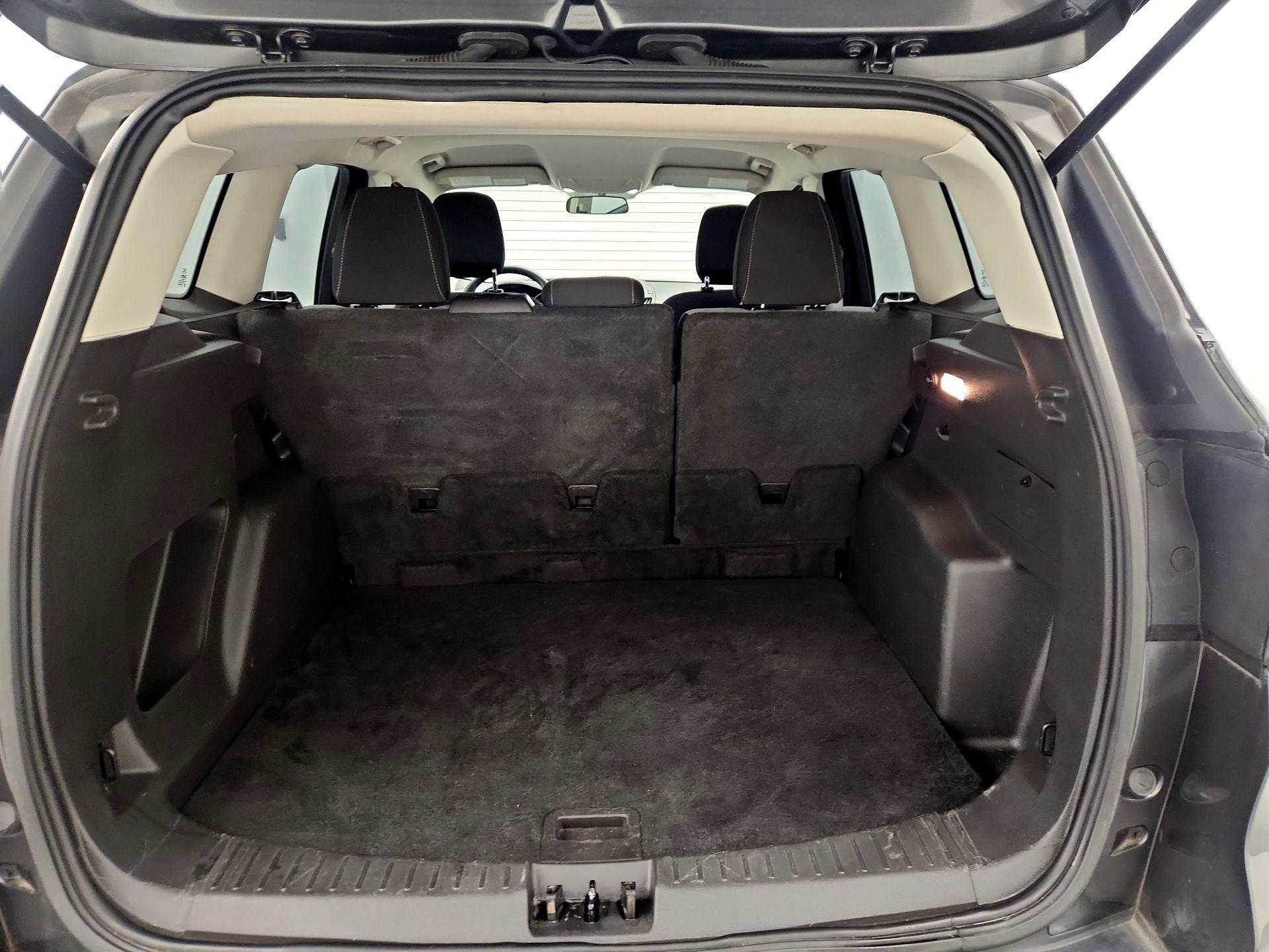 Thumbnail: 2019 Ford Escape - 20