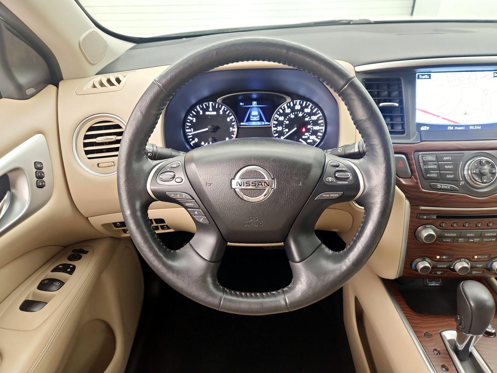 Thumbnail: 2020 Nissan Pathfinder - 10