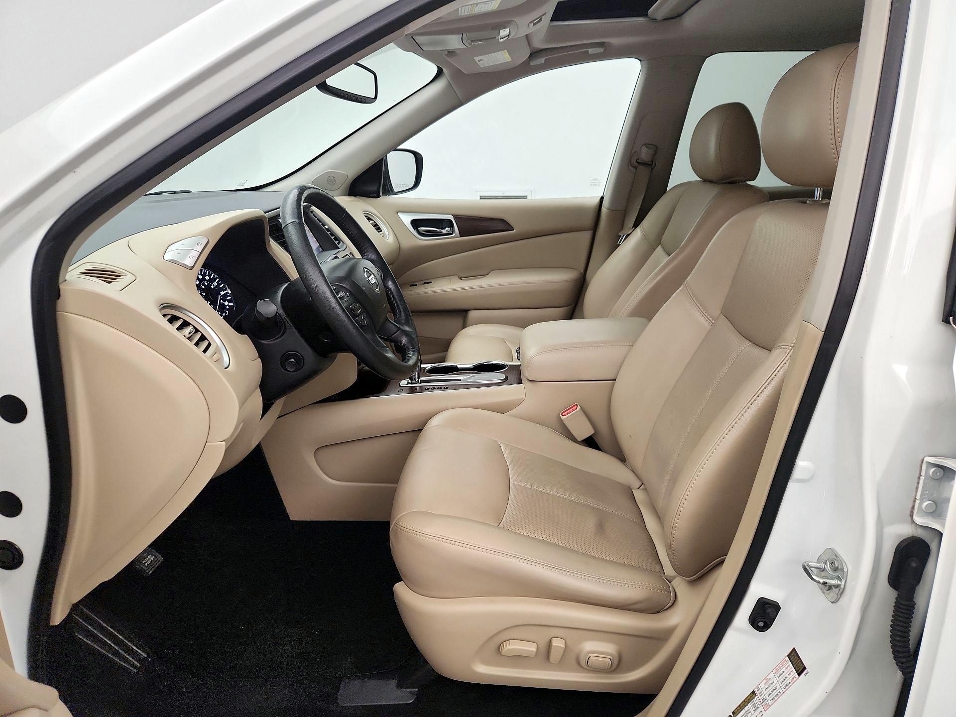 Thumbnail: 2020 Nissan Pathfinder - 11