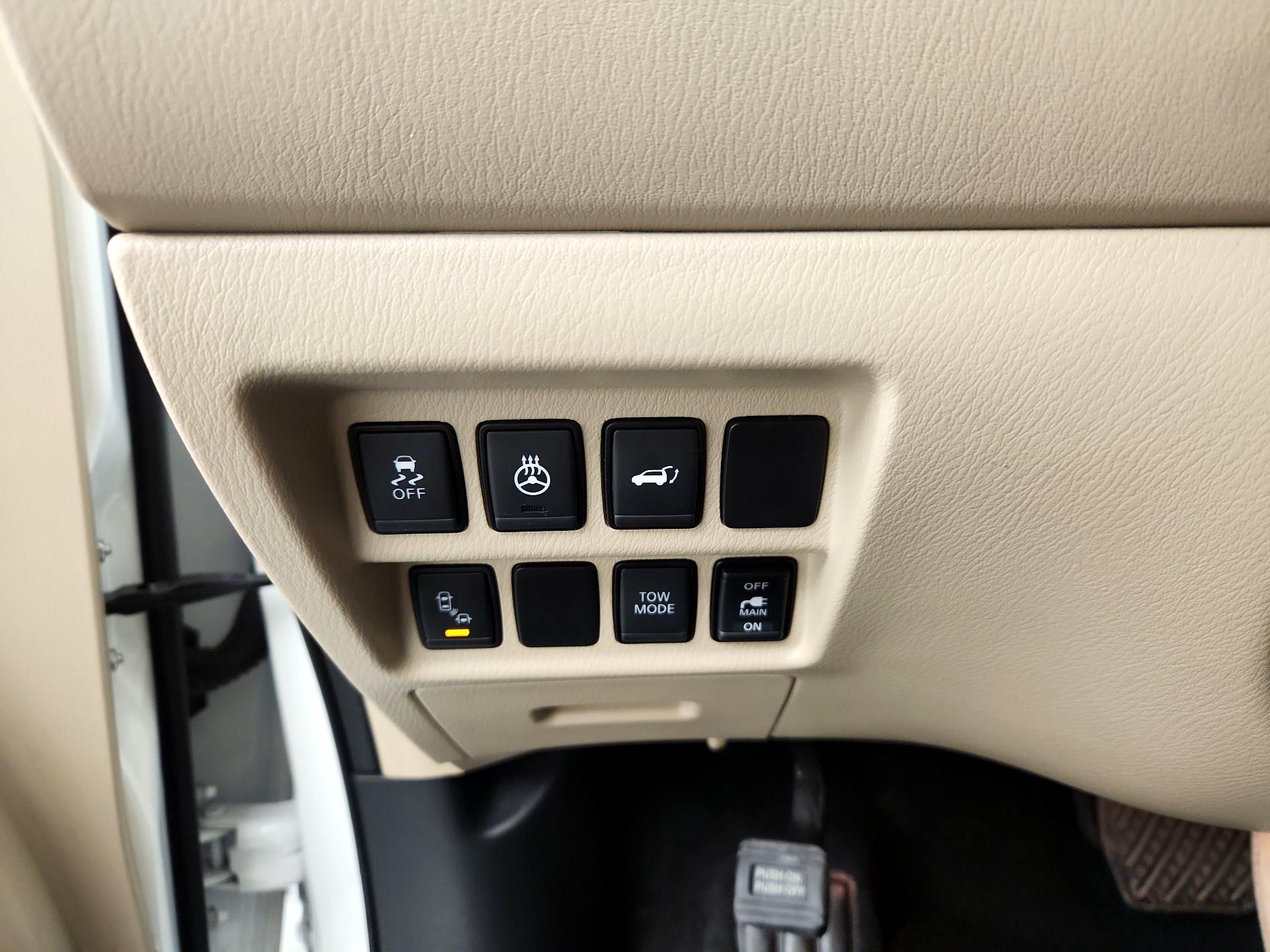 Thumbnail: 2020 Nissan Pathfinder - 13