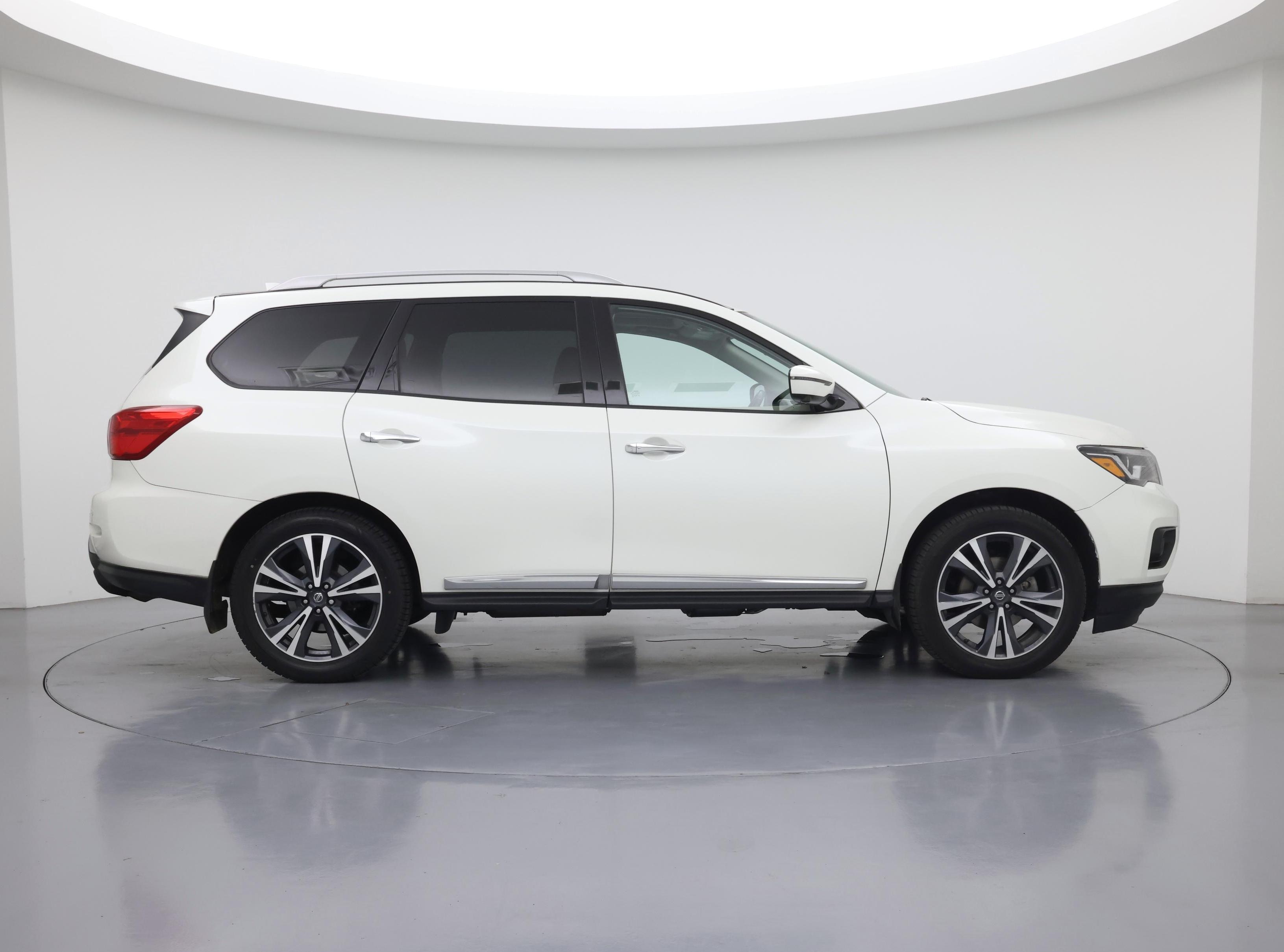 Thumbnail: 2020 Nissan Pathfinder - 7