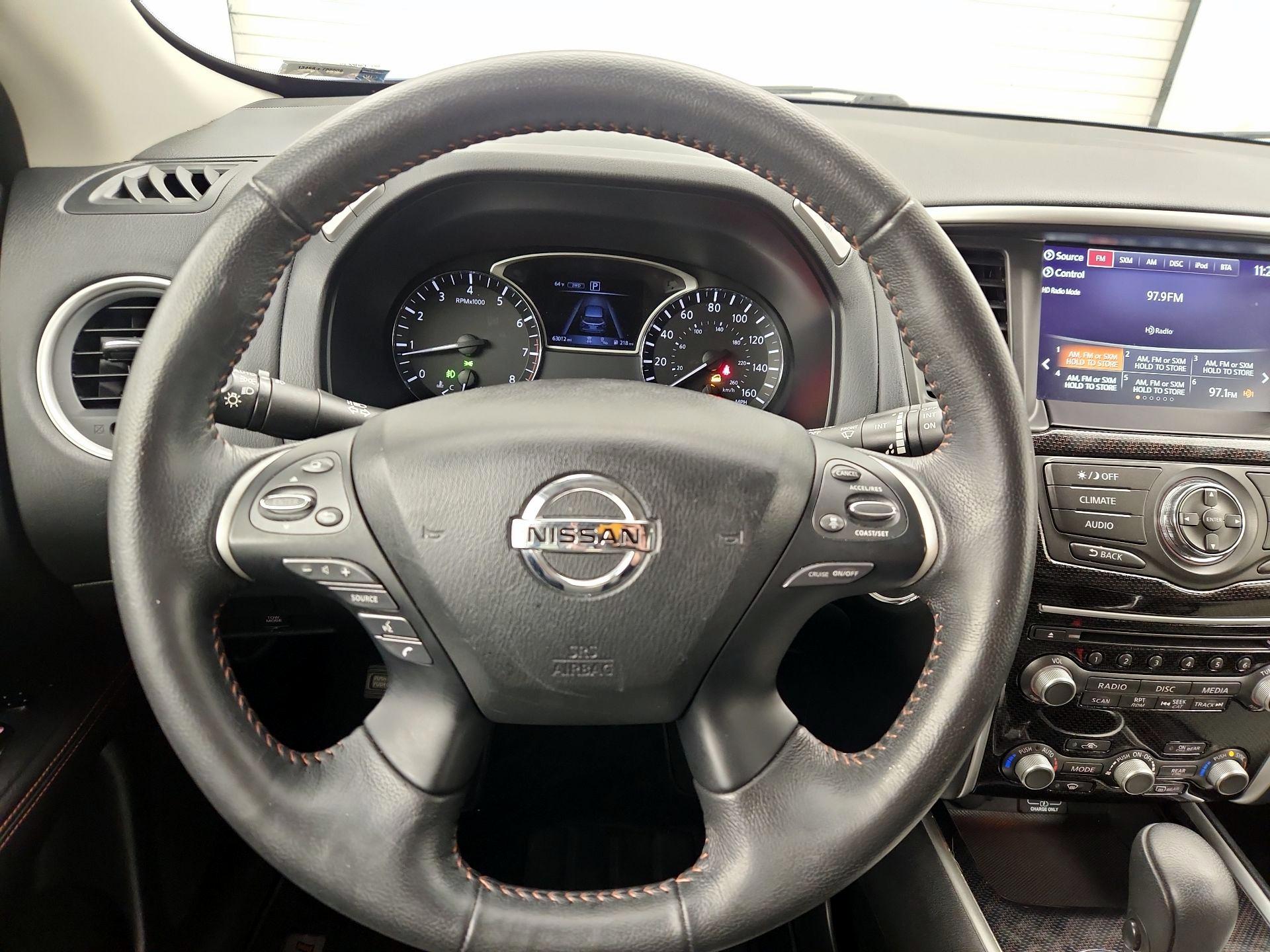Thumbnail: 2020 Nissan Pathfinder - 10
