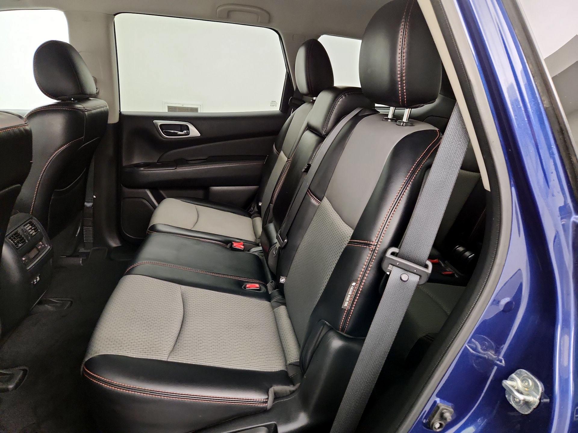 Thumbnail: 2020 Nissan Pathfinder - 19