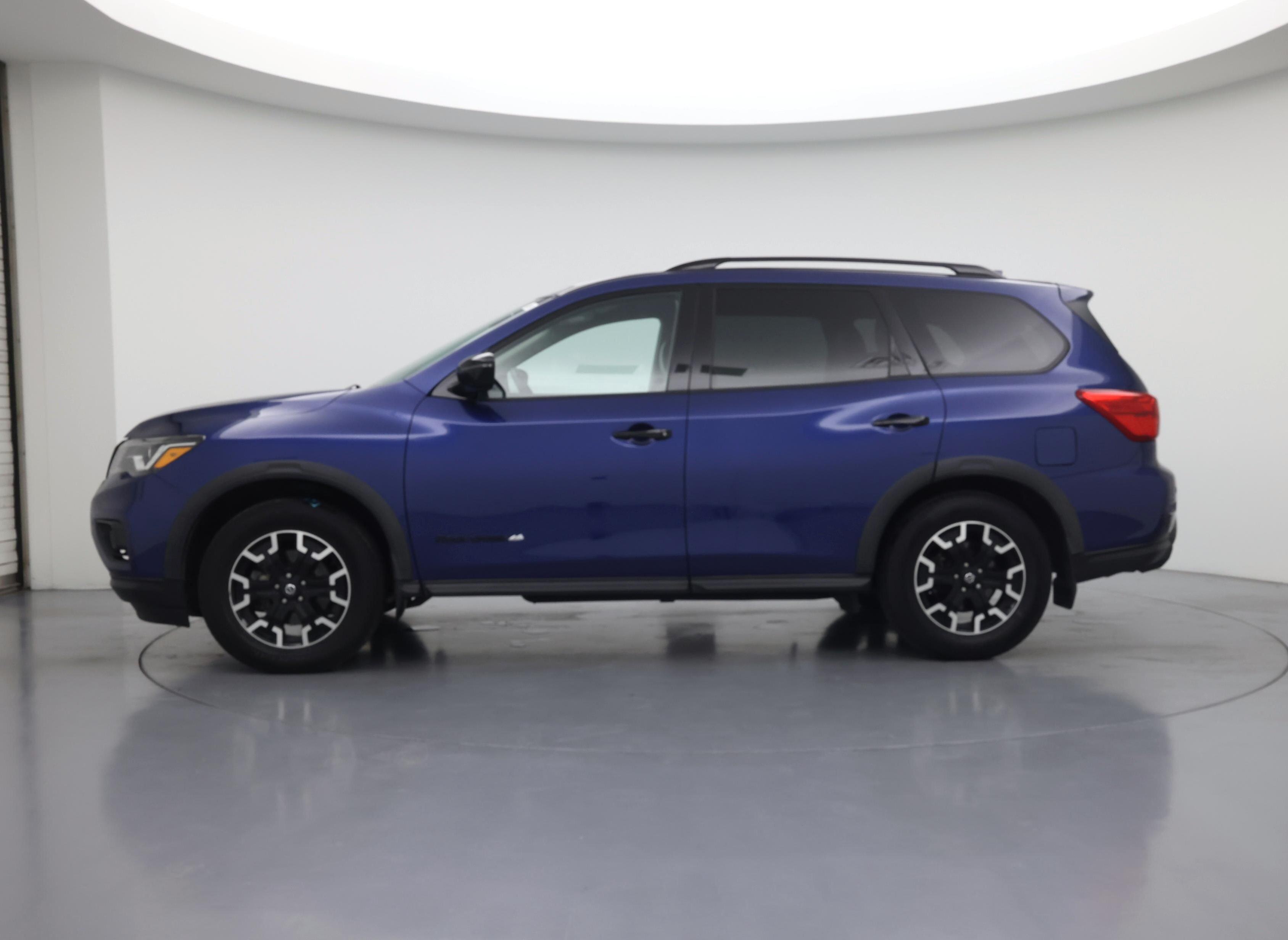 Thumbnail: 2020 Nissan Pathfinder - 3