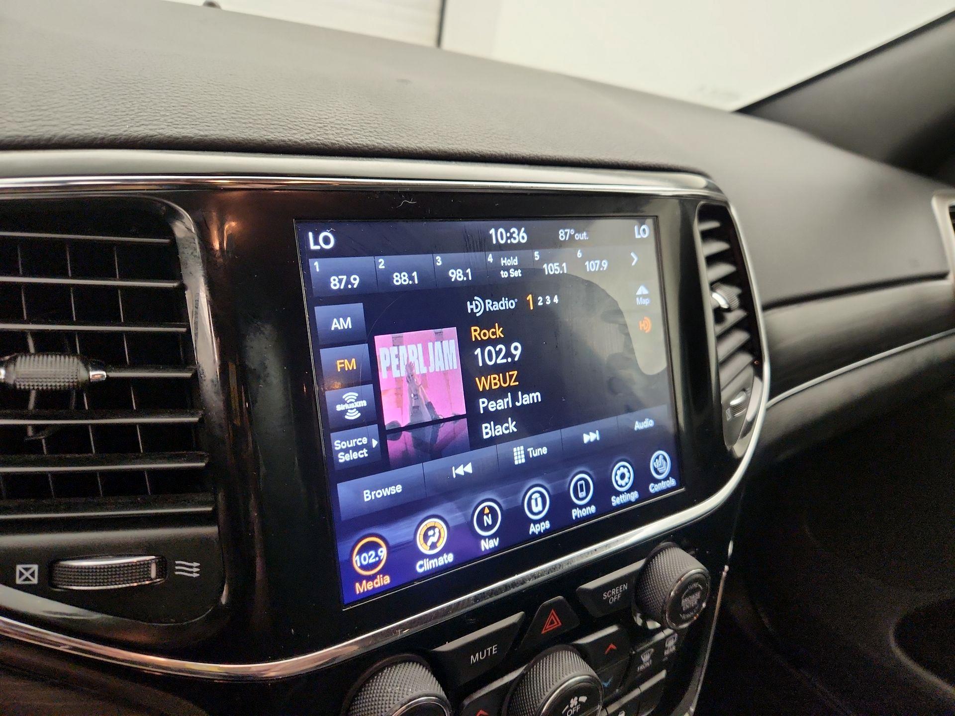 Thumbnail: 2020 Jeep Grand Cherokee - 16