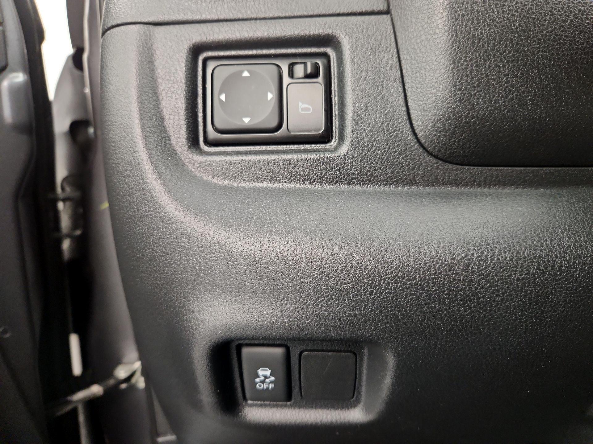 Thumbnail: 2018 Nissan Versa - 13