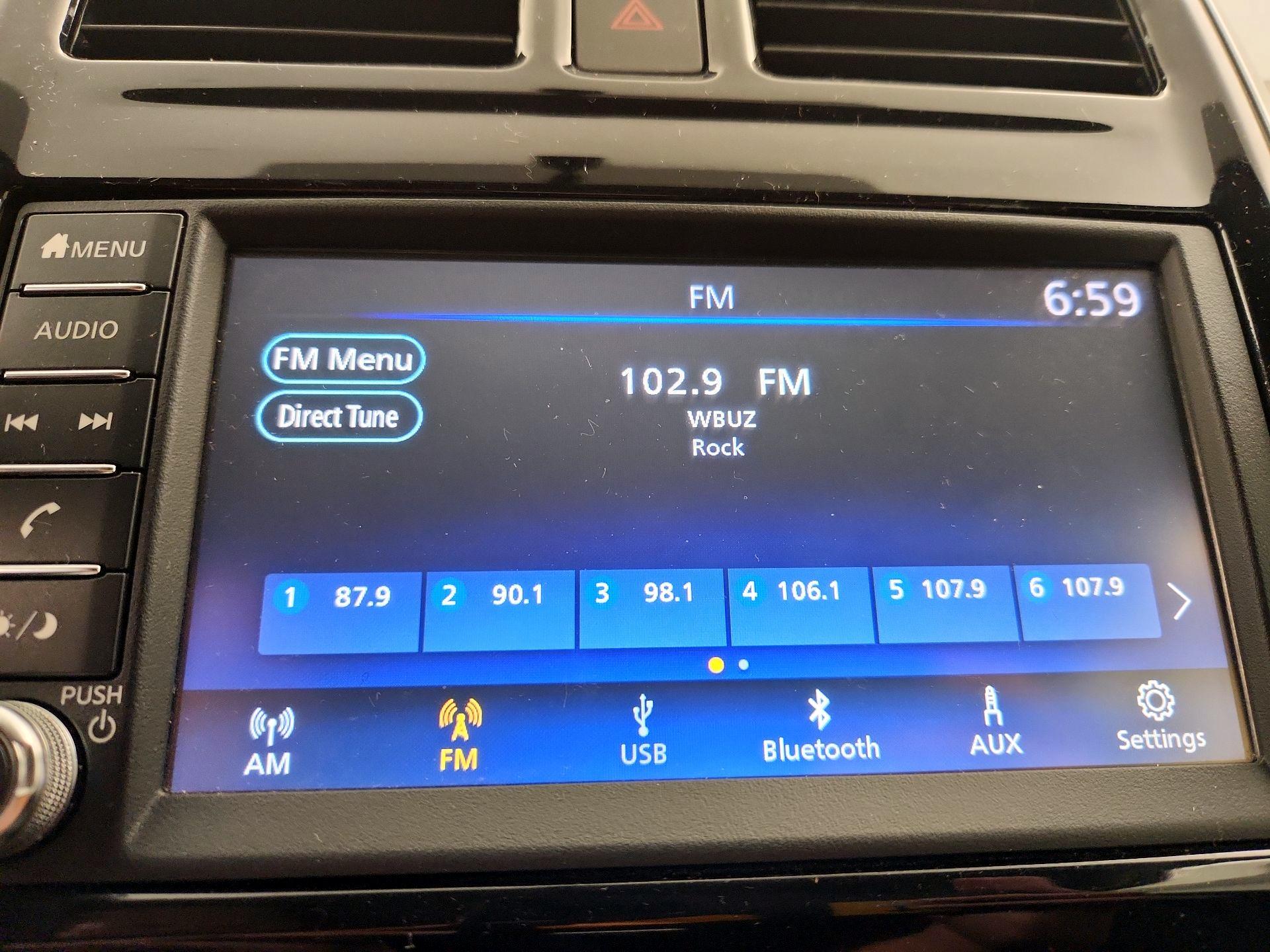 Thumbnail: 2018 Nissan Versa - 15