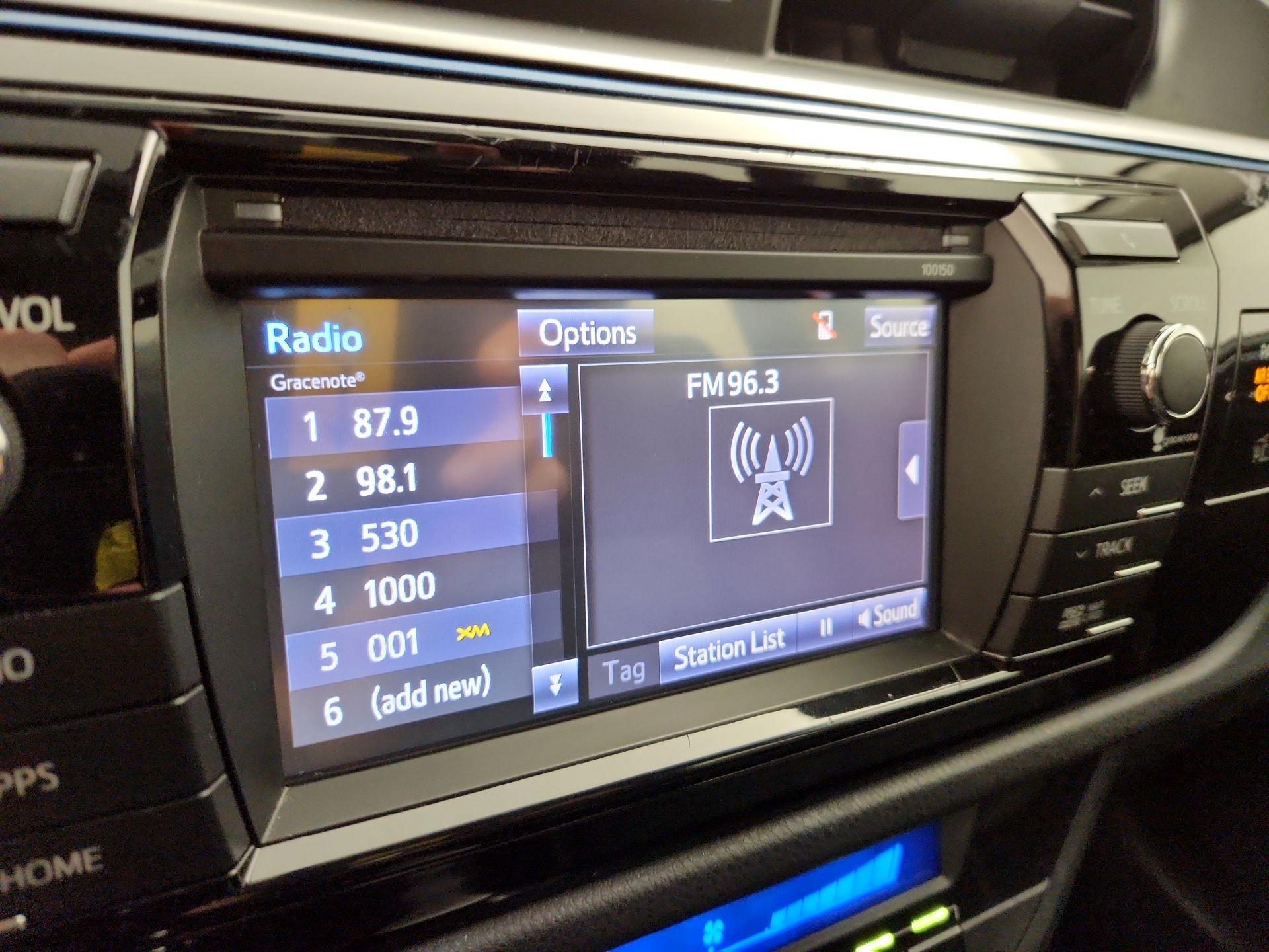 Thumbnail: 2014 Toyota Corolla - 16