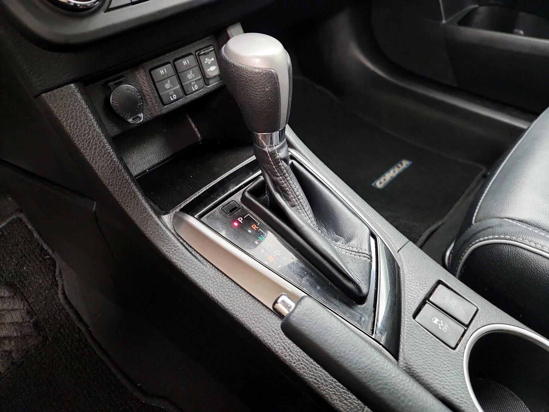 Thumbnail: 2014 Toyota Corolla - 18
