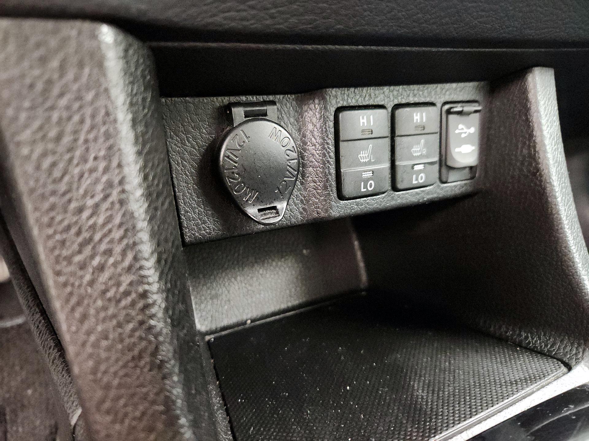 Thumbnail: 2014 Toyota Corolla - 19