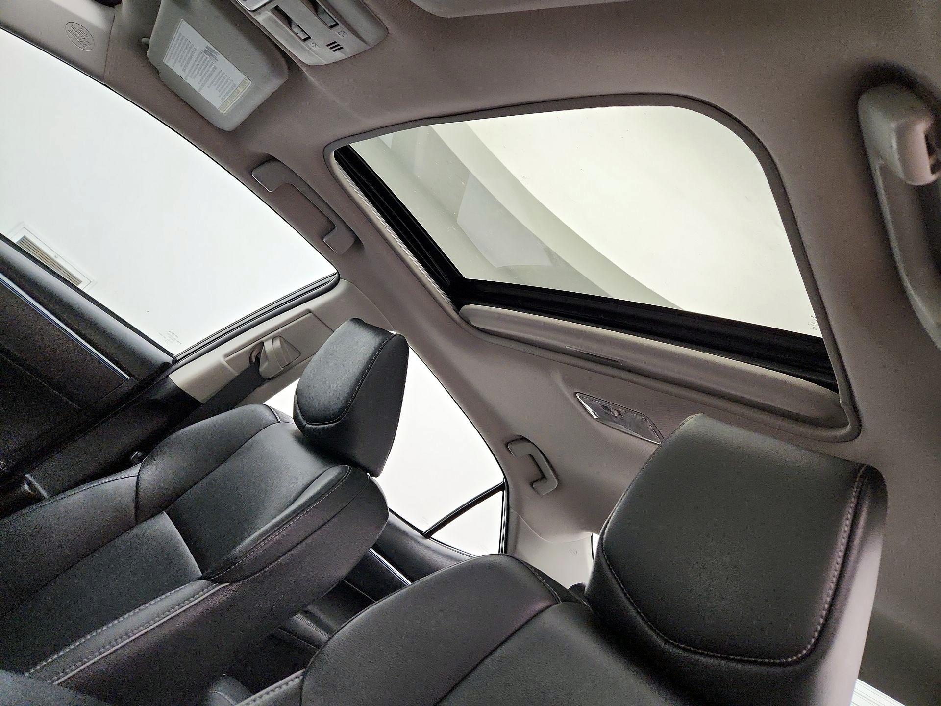 Thumbnail: 2014 Toyota Corolla - 20
