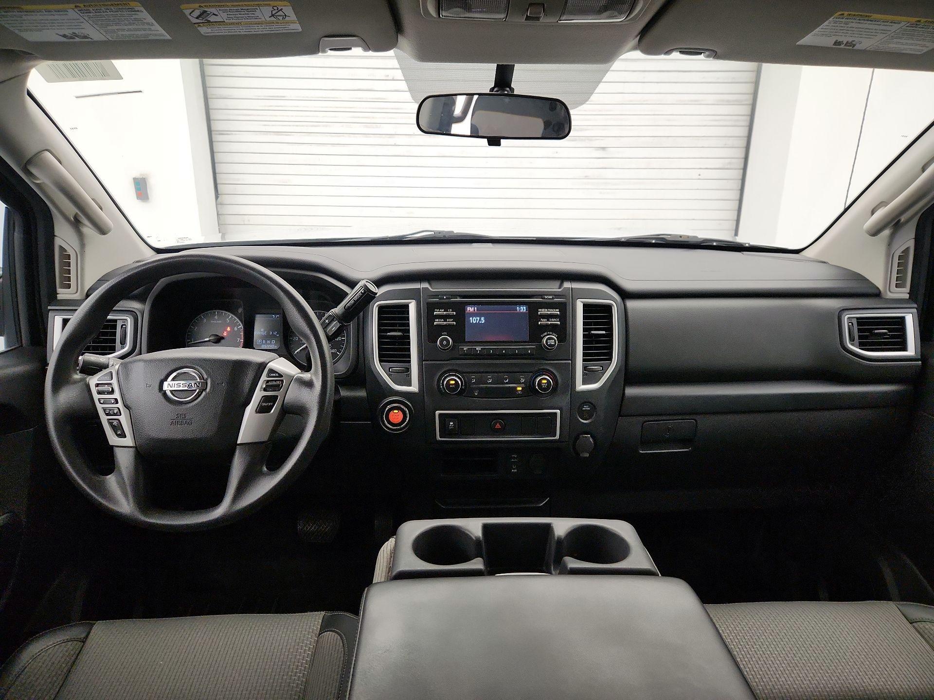 Thumbnail: 2017 Nissan Titan - 9
