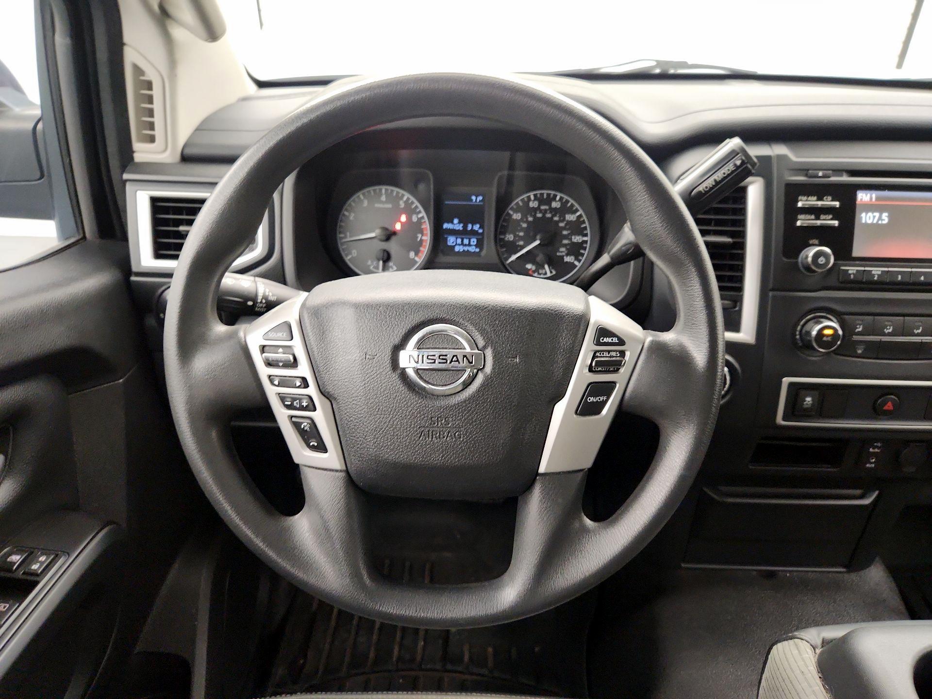 Thumbnail: 2017 Nissan Titan - 10