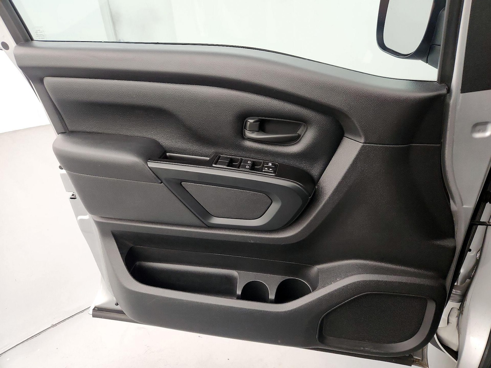 2017 Nissan Titan S - Photo 13
