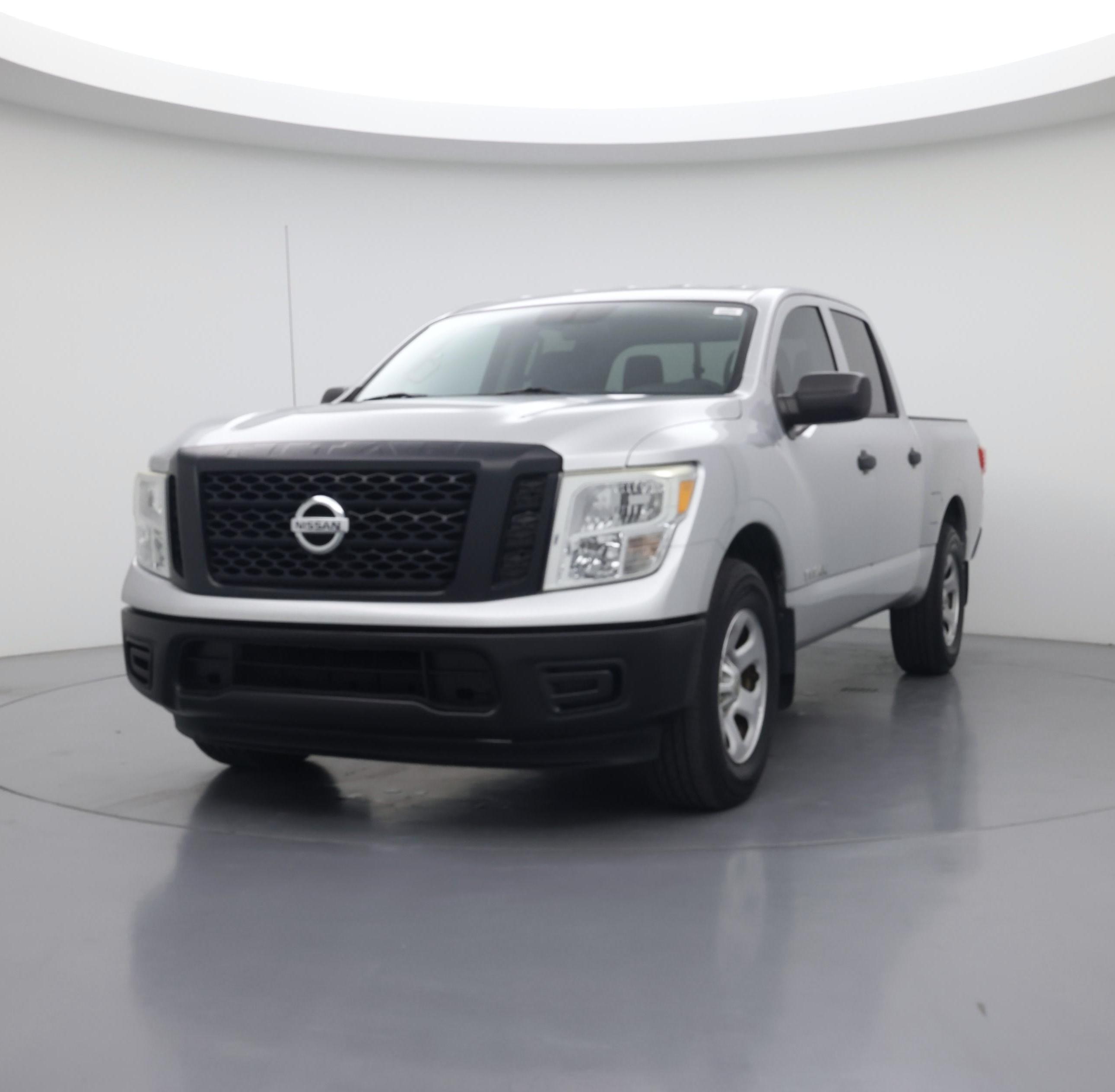 Thumbnail: 2017 Nissan Titan - 4