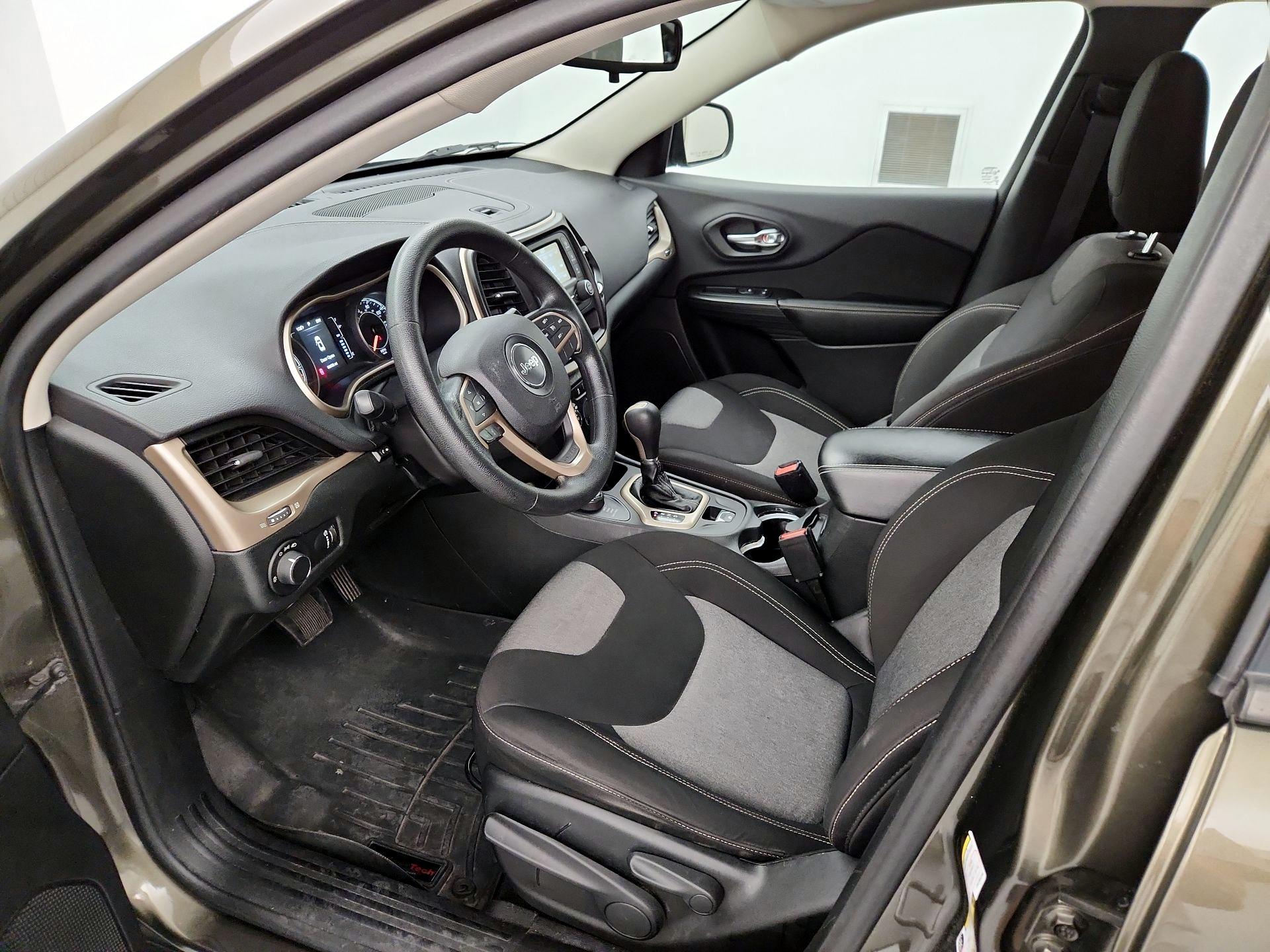 Thumbnail: 2014 Jeep Cherokee - 11