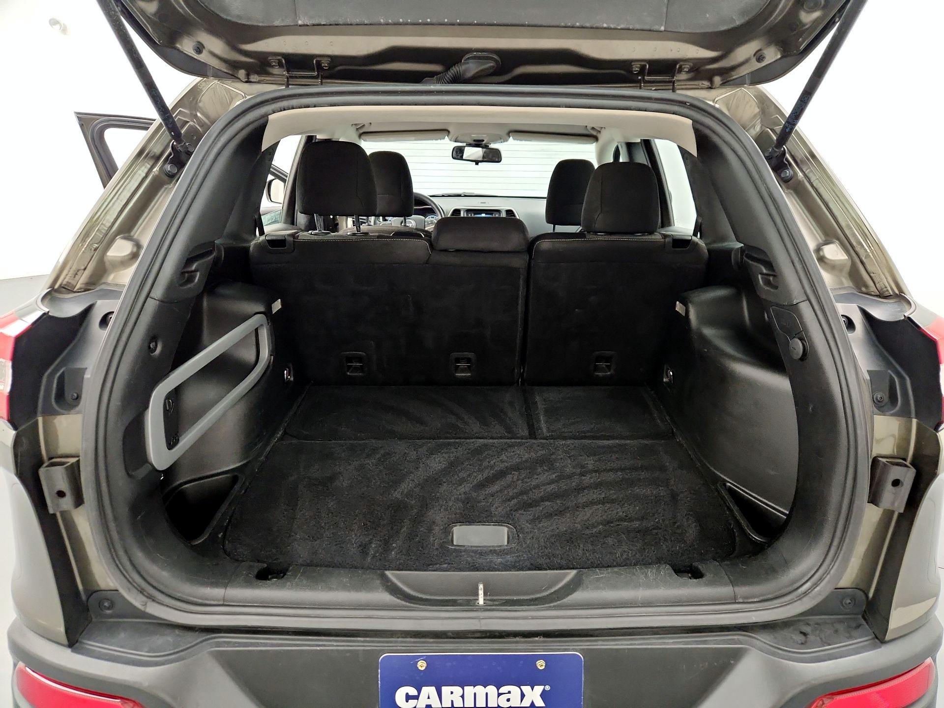 Thumbnail: 2014 Jeep Cherokee - 20