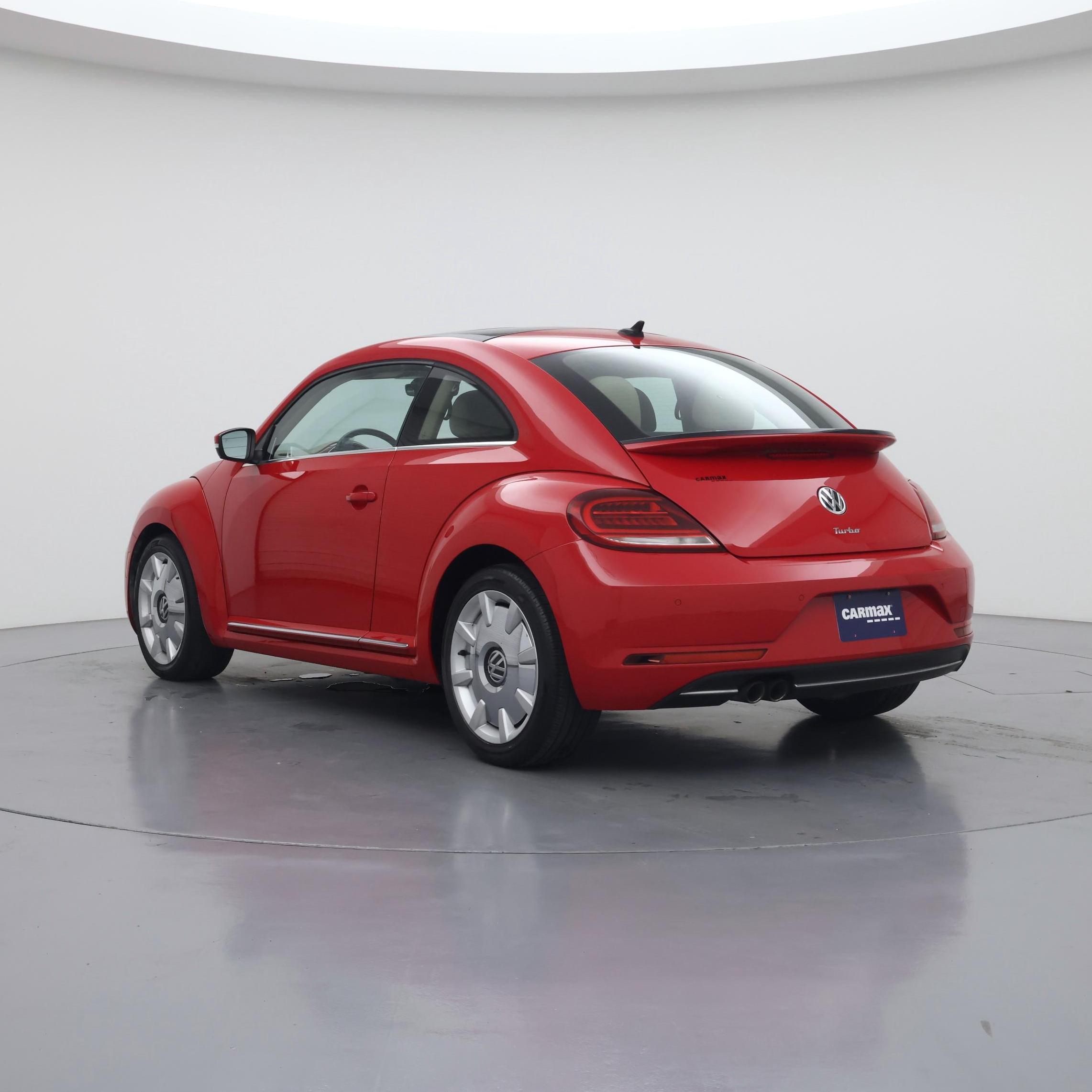 Thumbnail: 2019 Volkswagen Beetle - 2